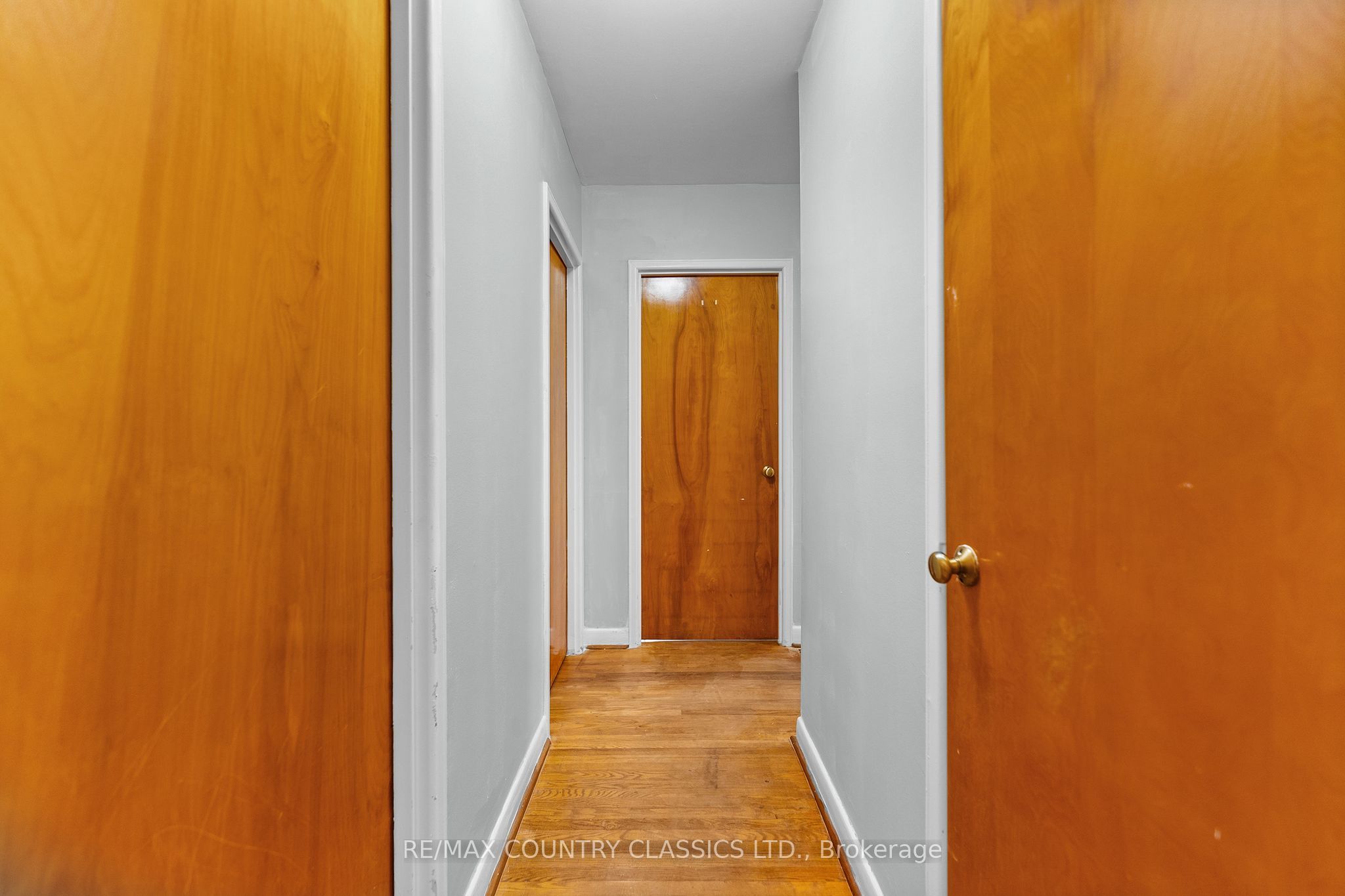 1043 Estates Road Property Photo 14