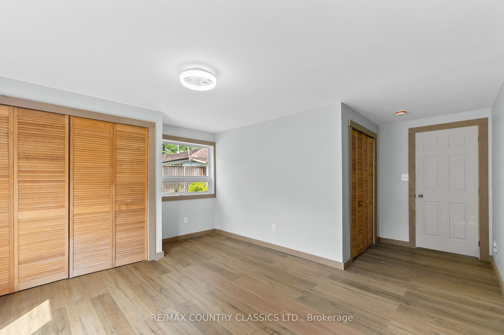 1043 Estates Road Property Photo 26