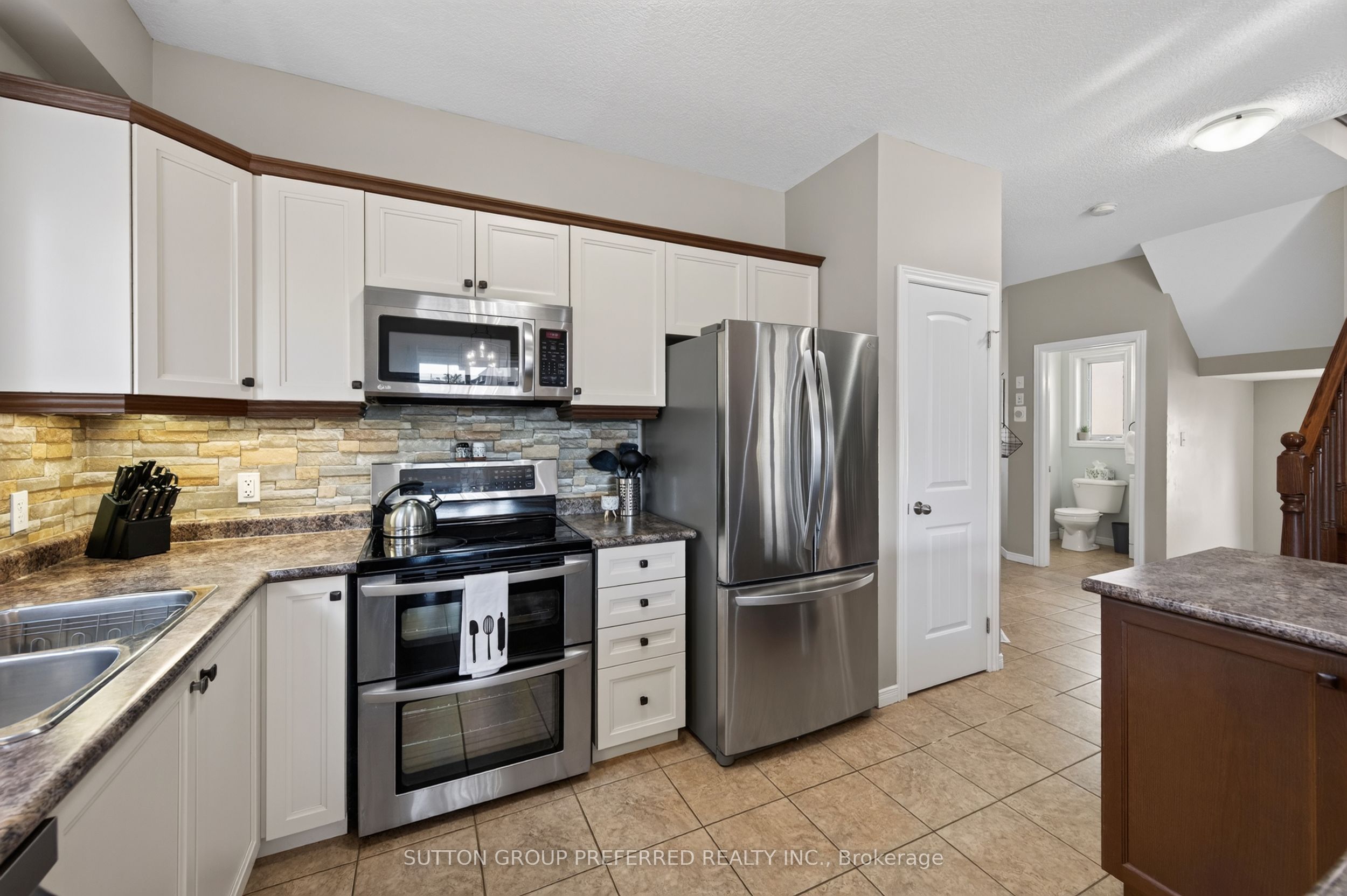 3288 Turner Crescent Property Photo 16