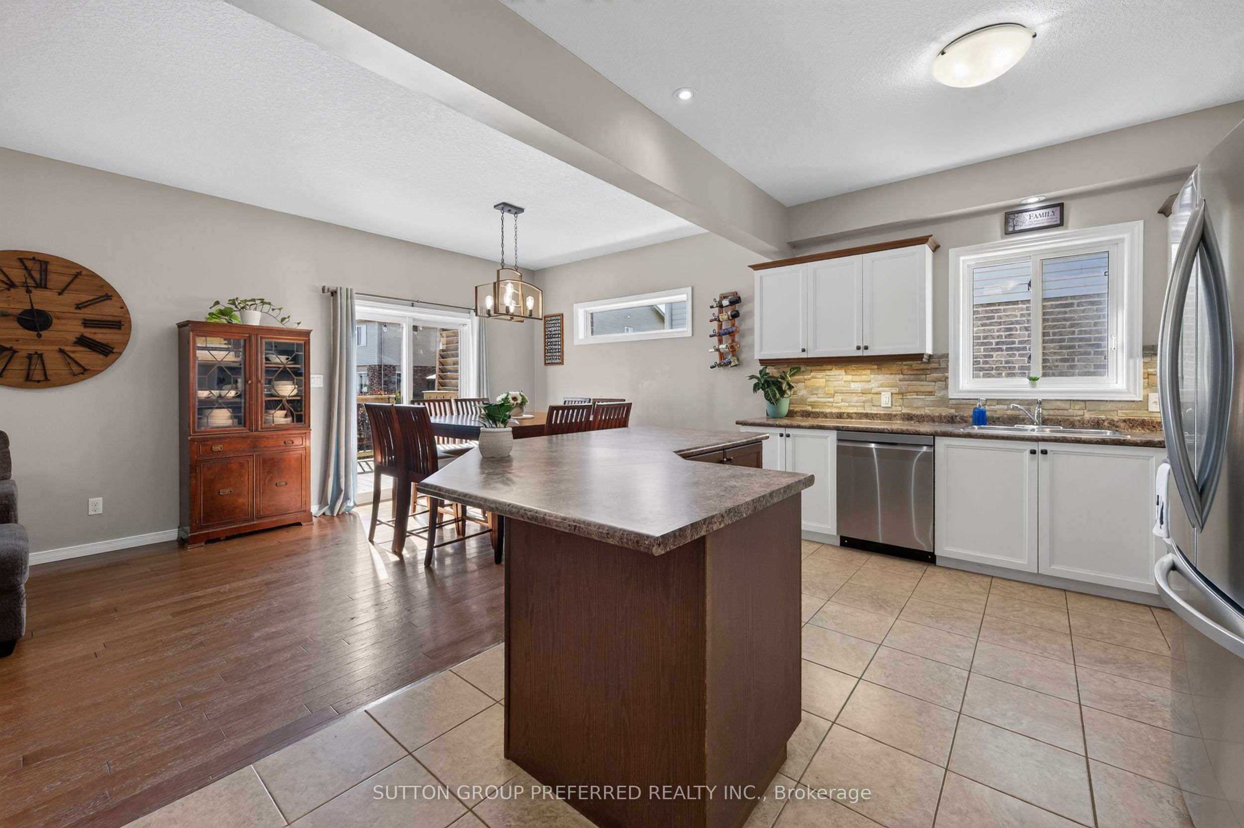 3288 Turner Crescent Property Photo 17