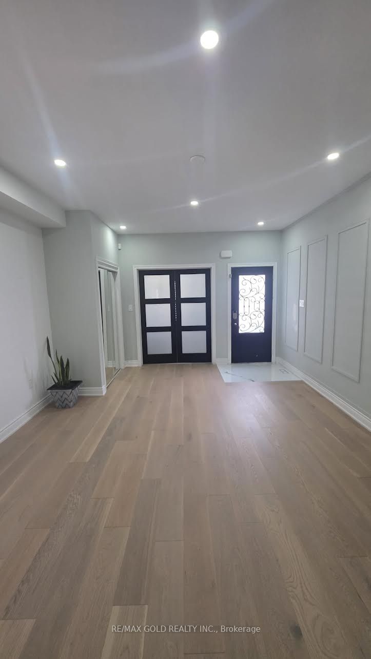 318 Wallace Street Property Photo 1