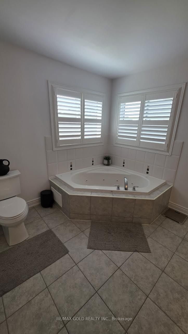 318 Wallace Street Property Photo 30