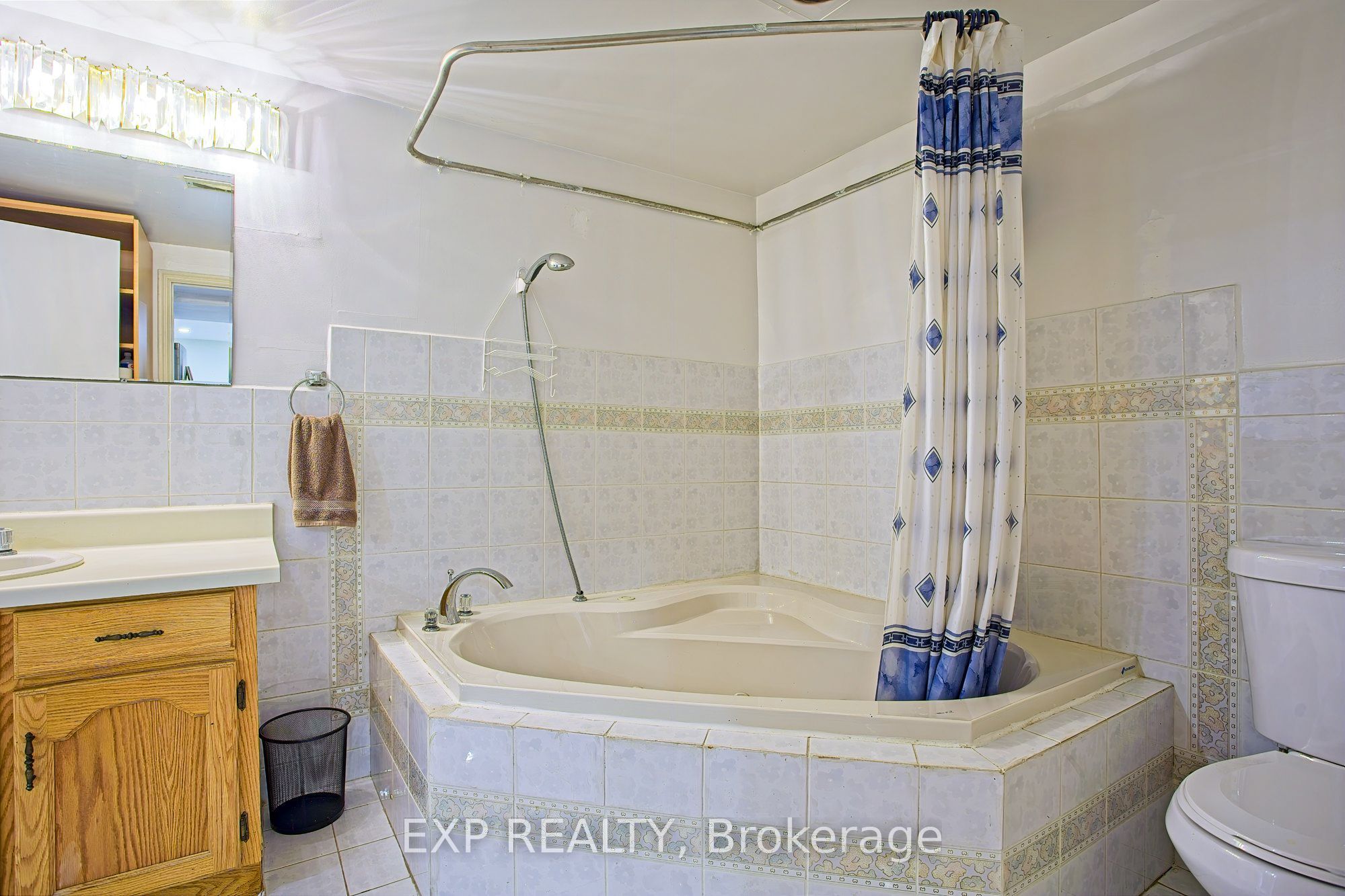 39 Ainsworth Street Property Photo 33