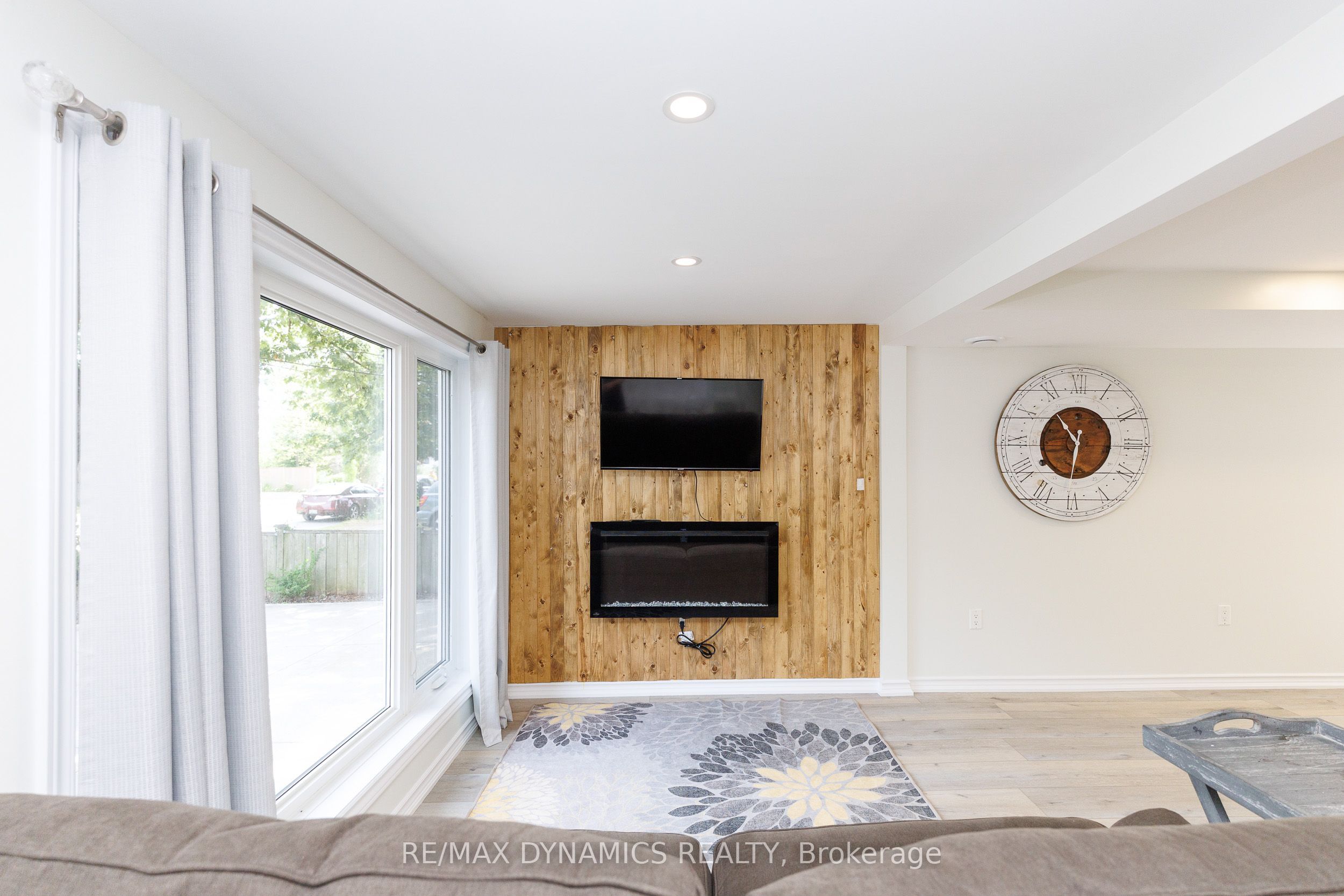 357 Ridgeway Road Property Photo 12