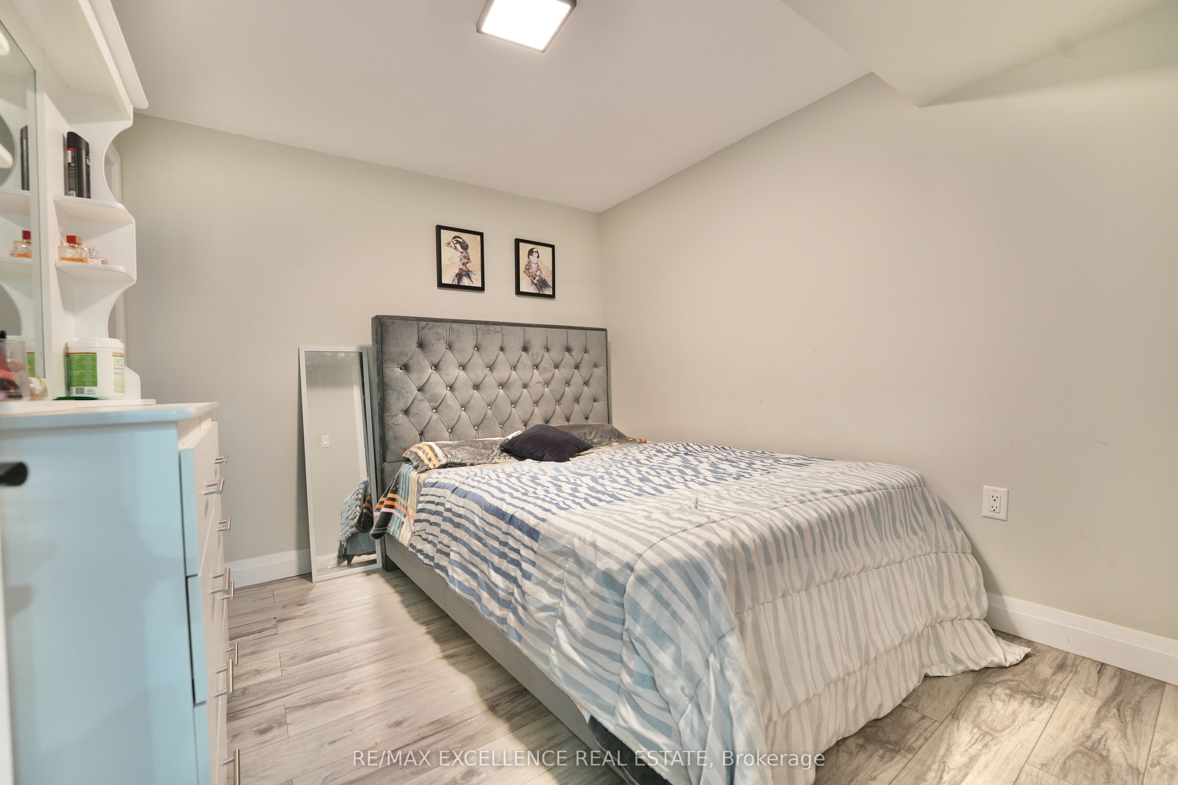 18 Weir Crescent Property Photo 24