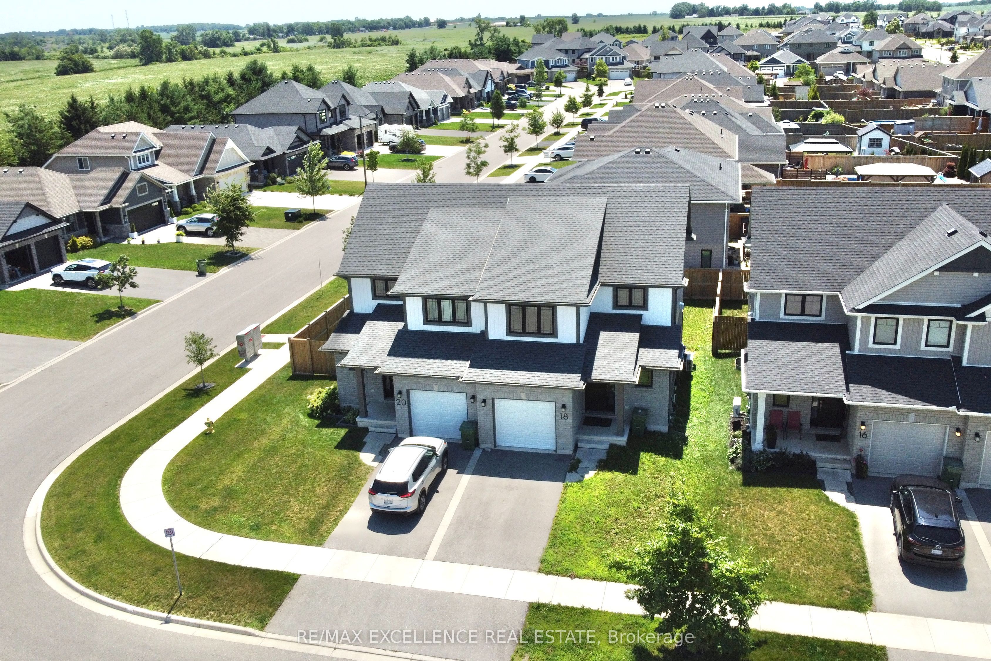 18 Weir Crescent Property Photo 30
