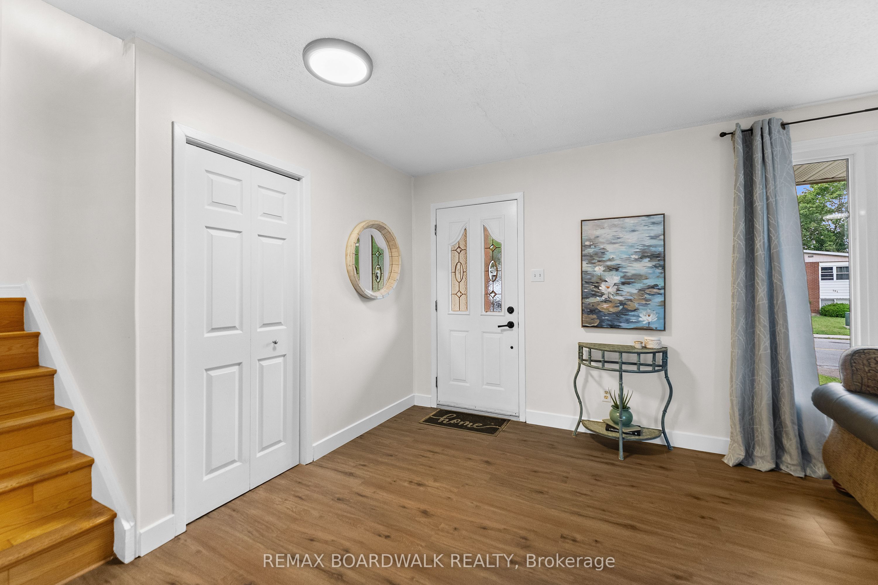 192 Allan Drive Property Photo 3
