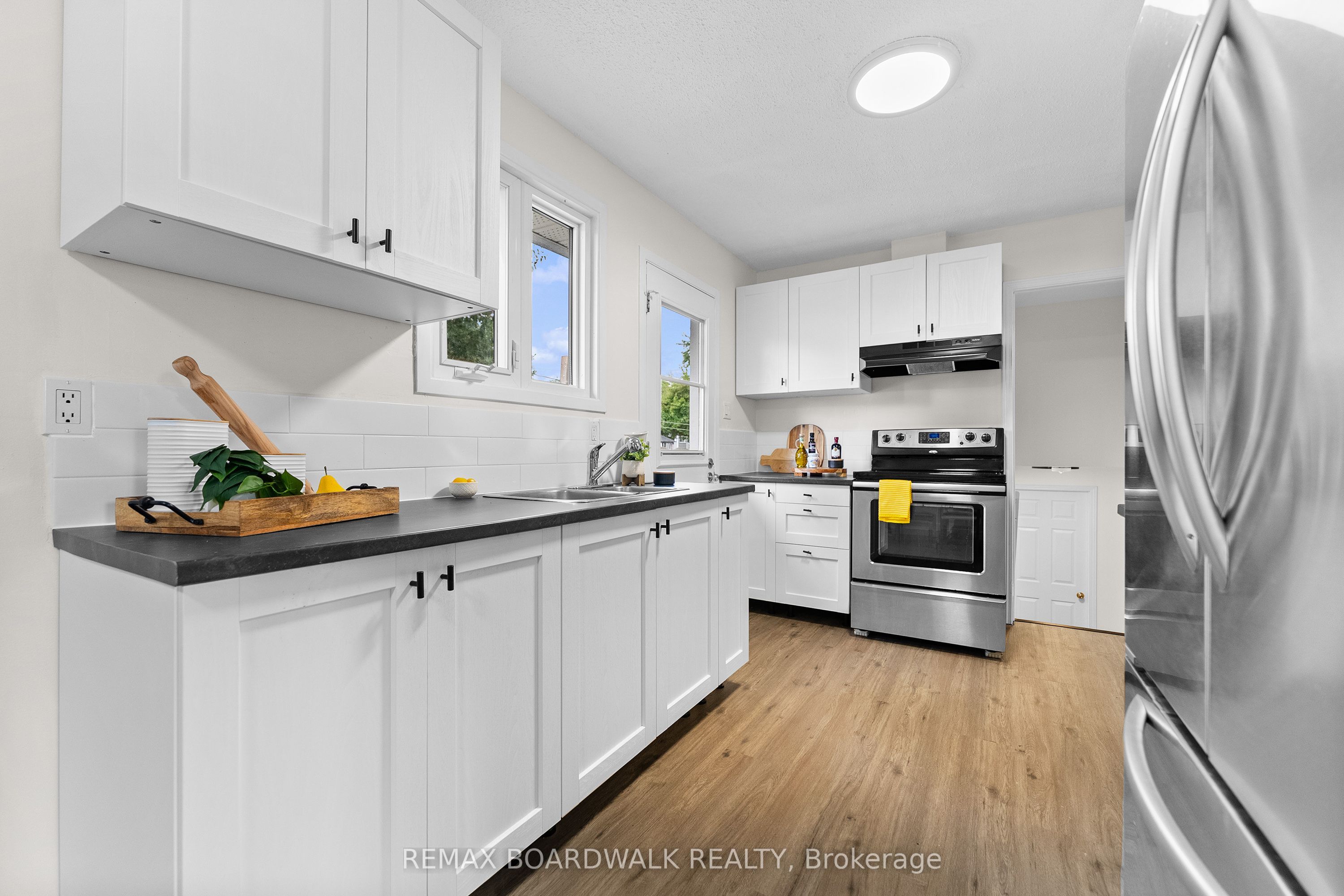 192 Allan Drive Property Photo 11