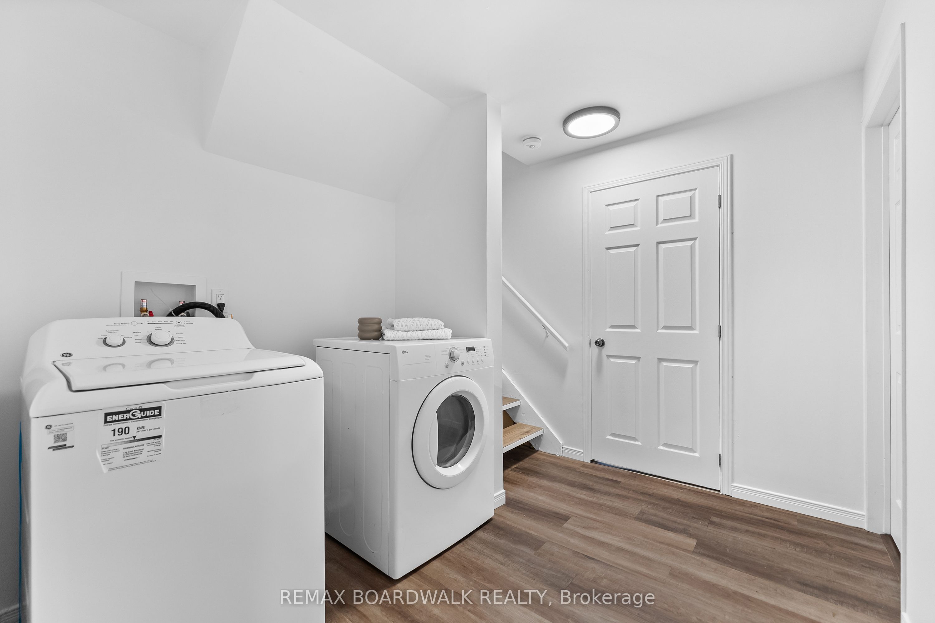 192 Allan Drive Property Photo 18
