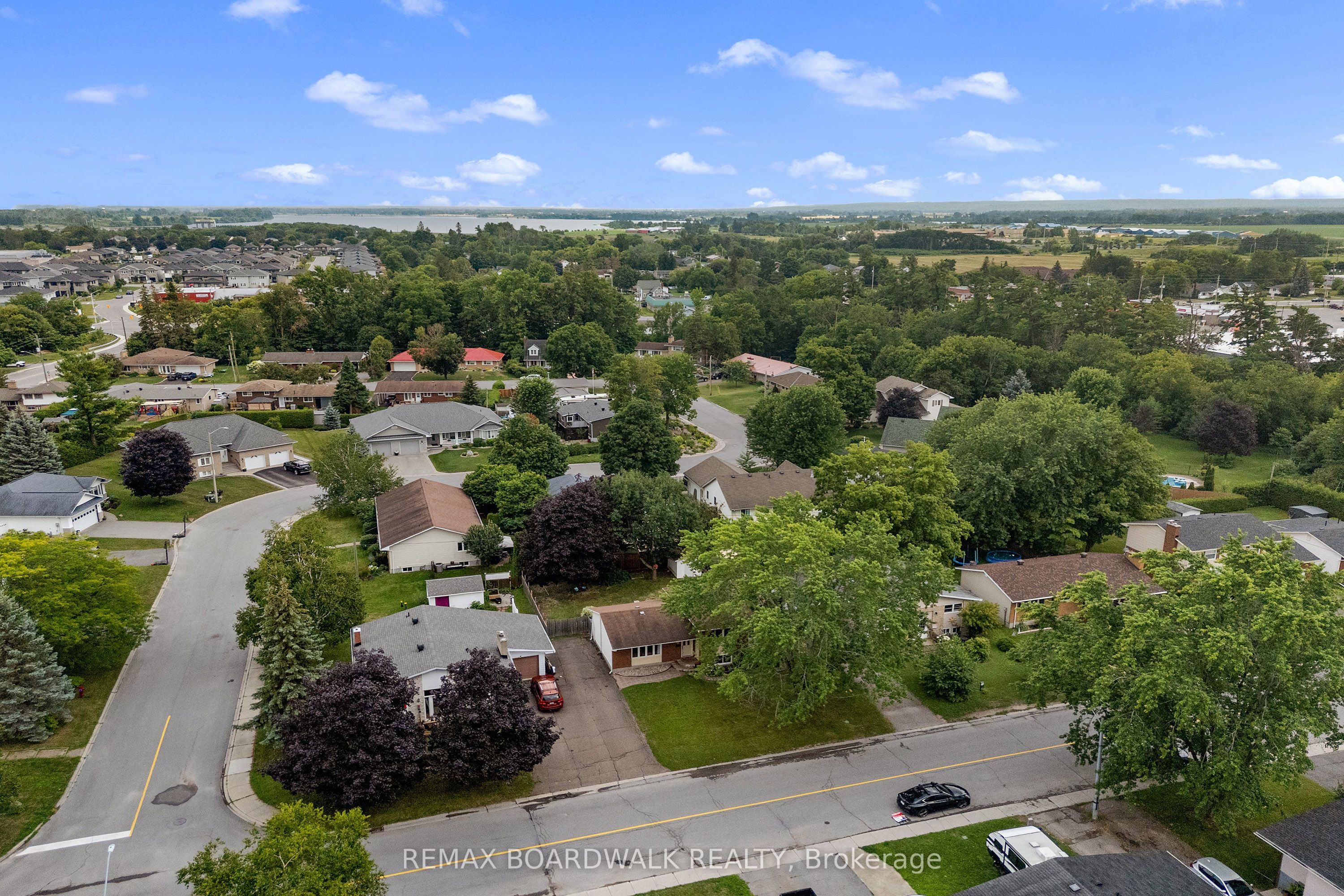 192 Allan Drive Property Photo 28