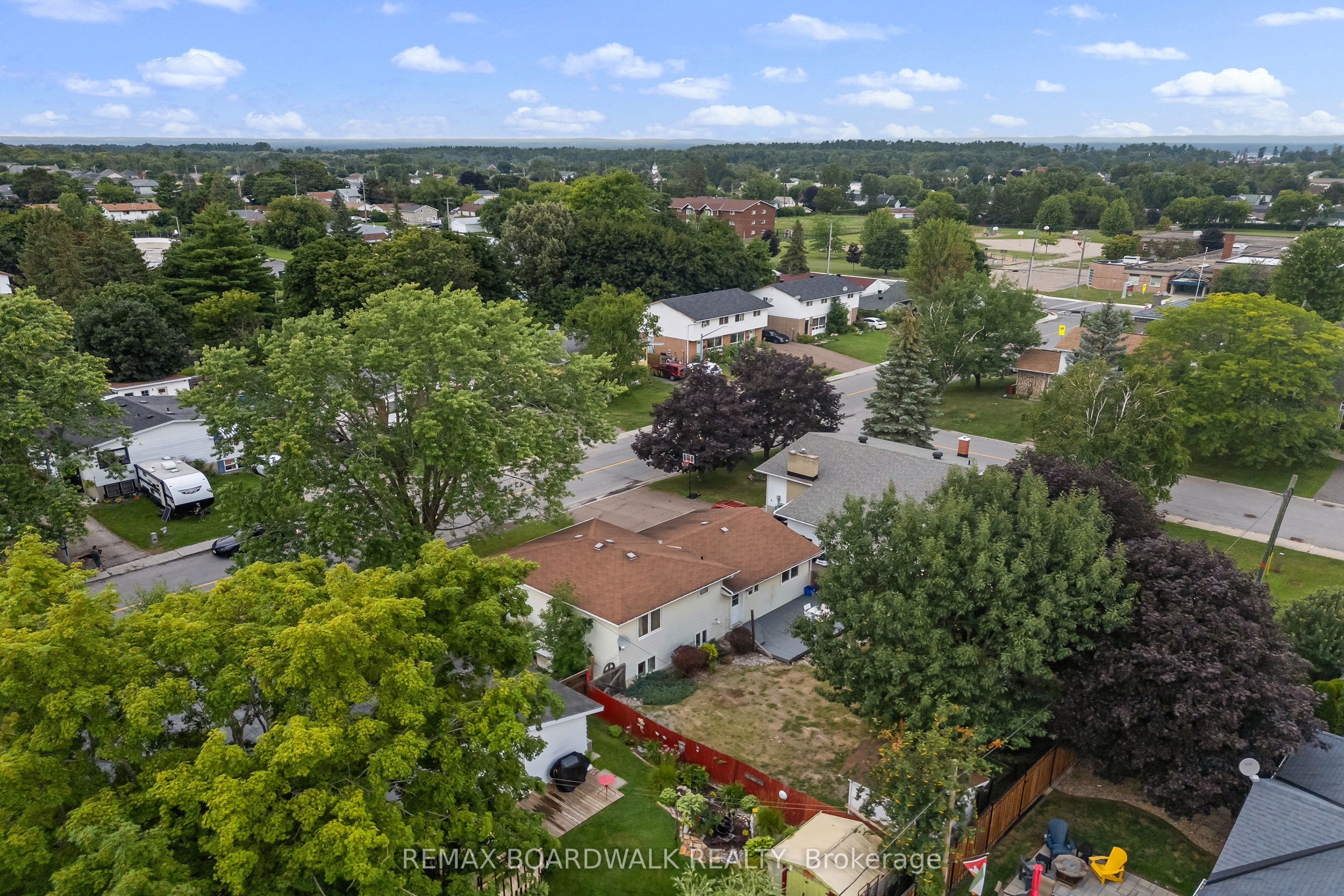 192 Allan Drive Property Photo 31