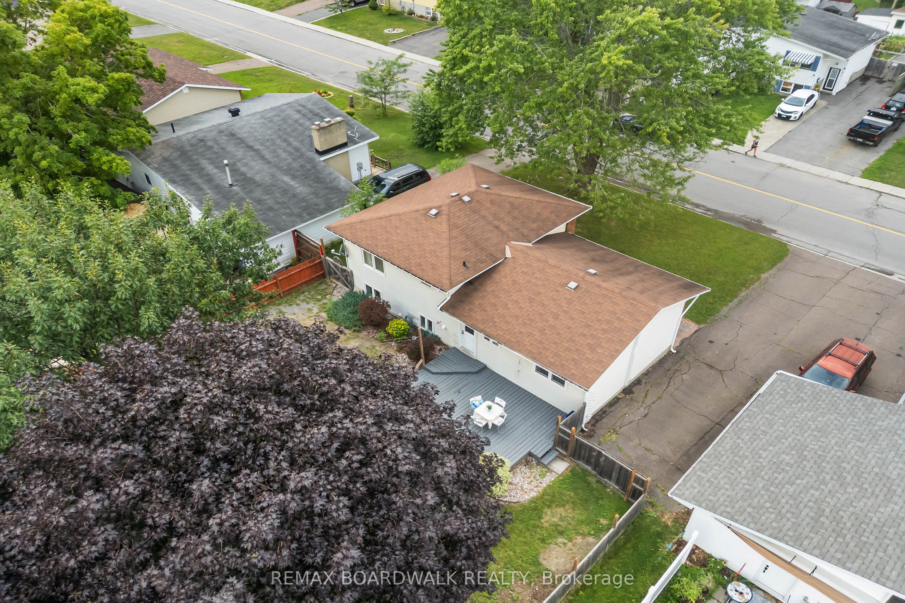192 Allan Drive Property Photo 33