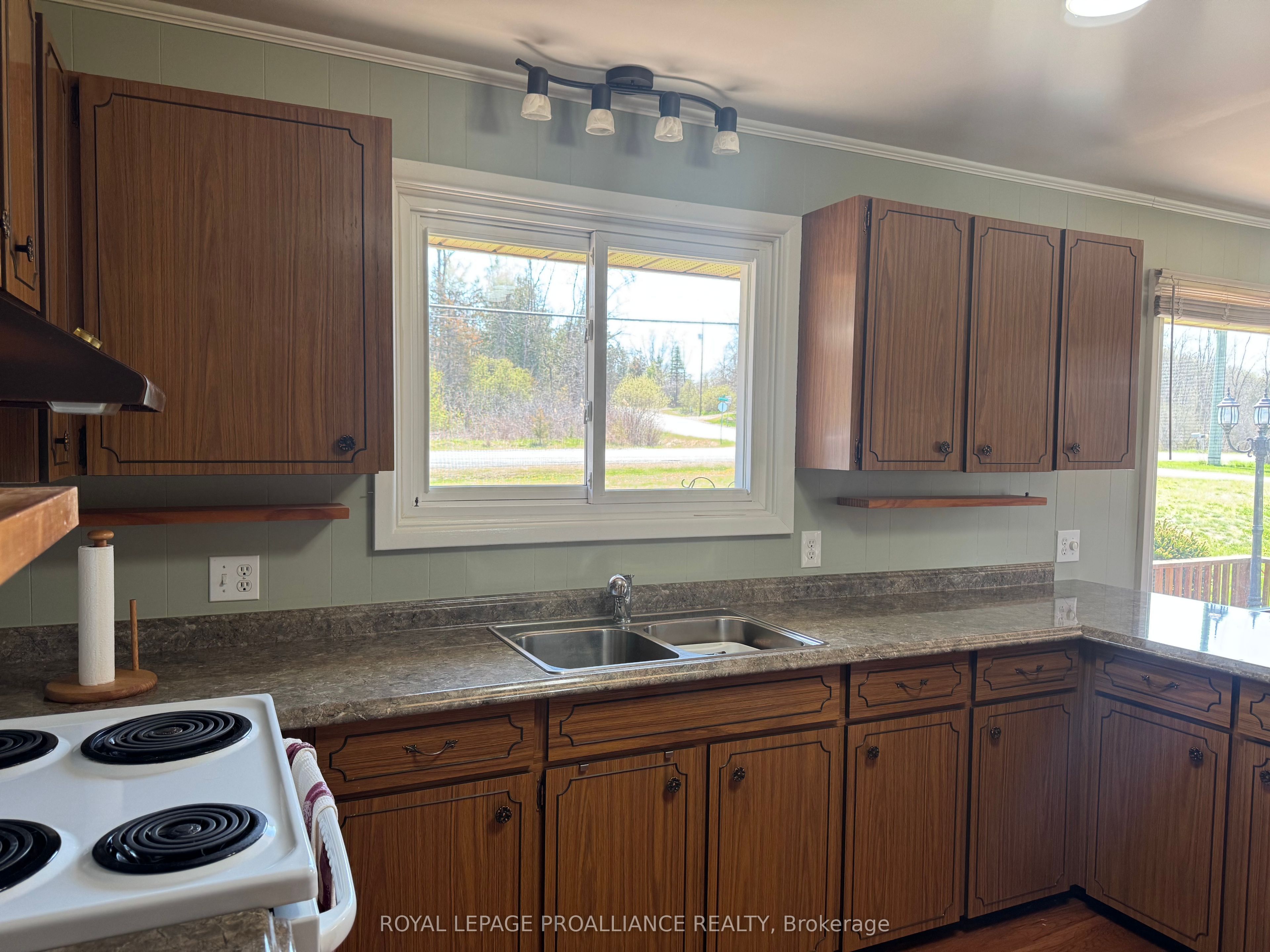 81 Scuttlehole Road Property Photo 7