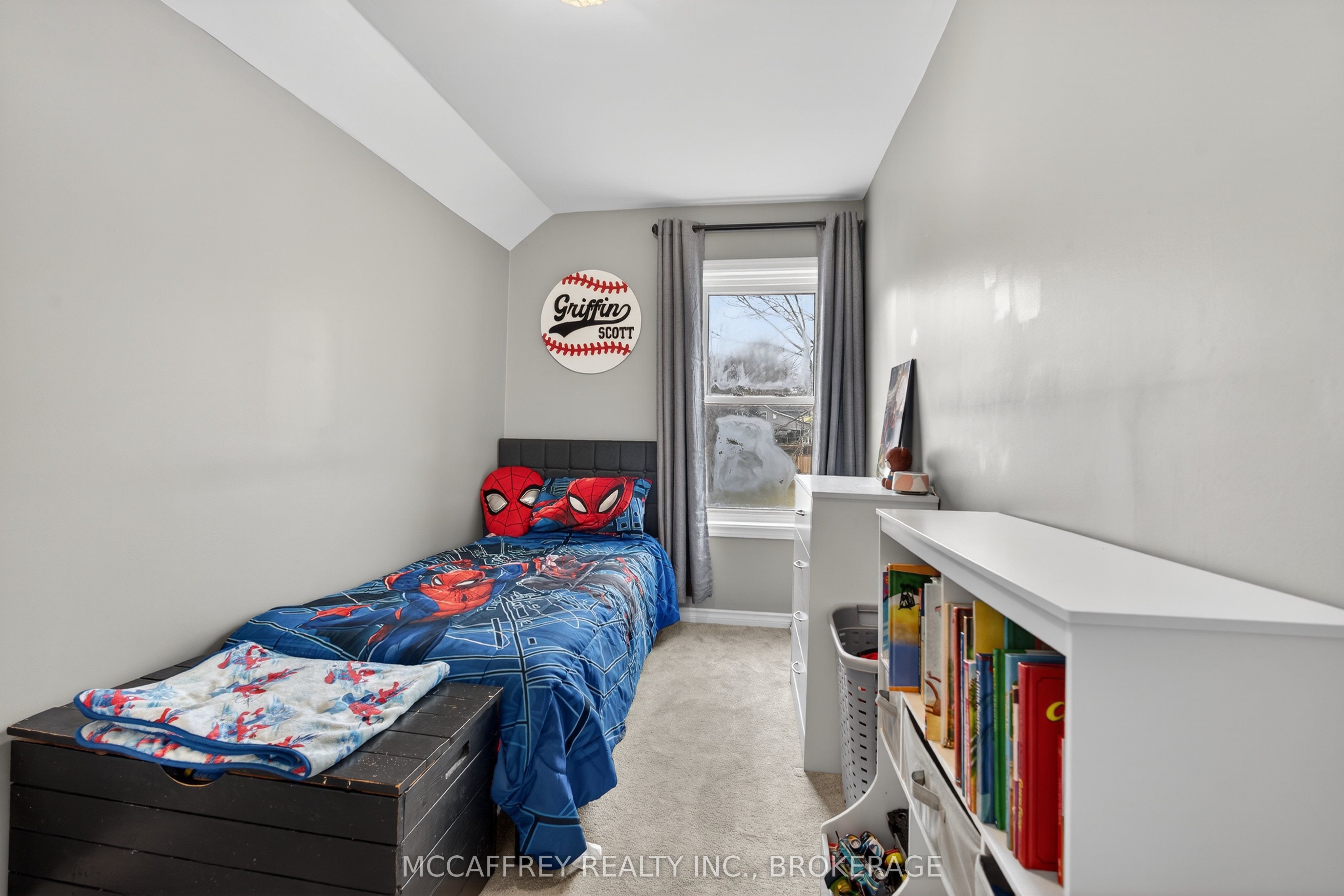 427 Thomas Street Property Photo 15