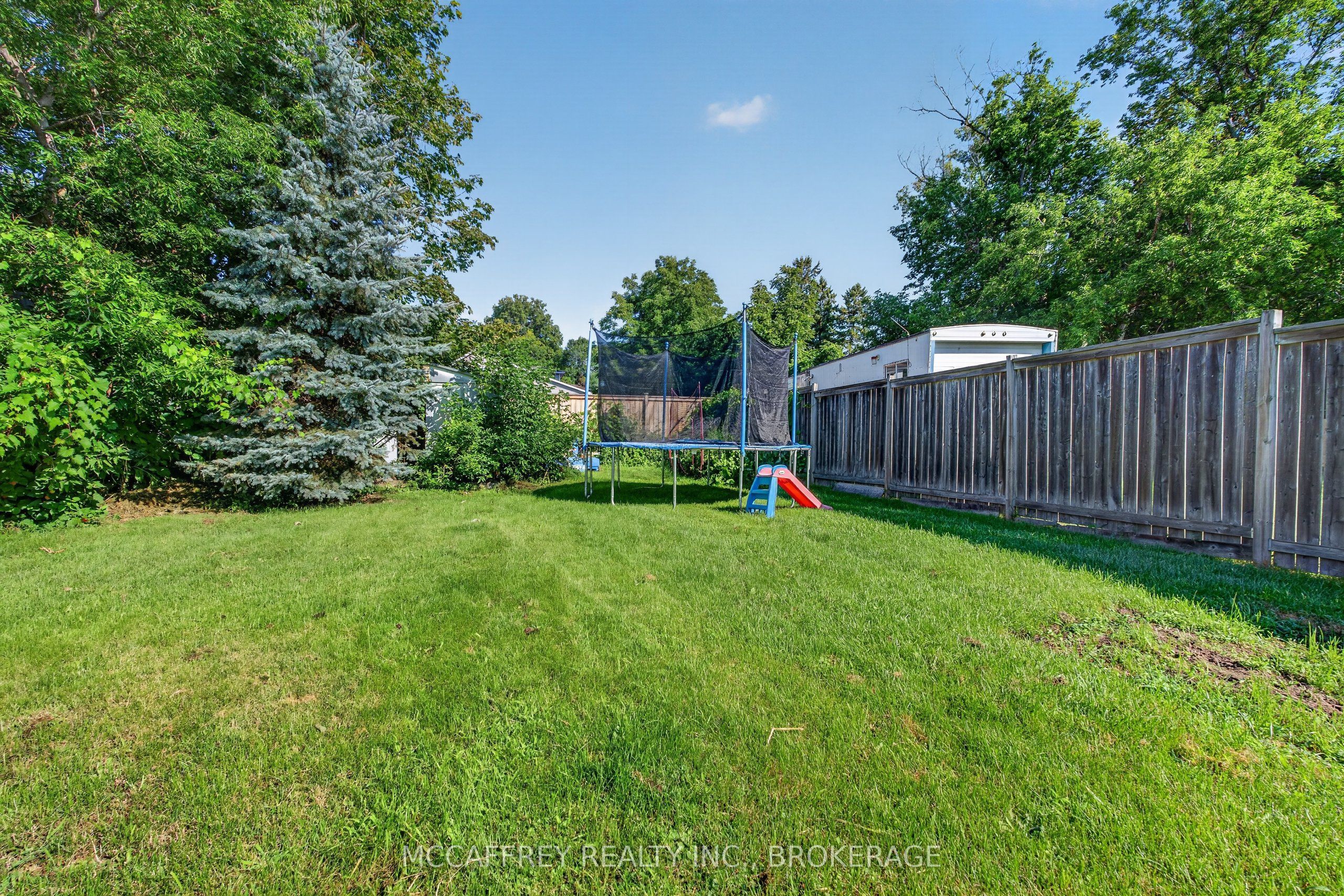427 Thomas Street Property Photo 25
