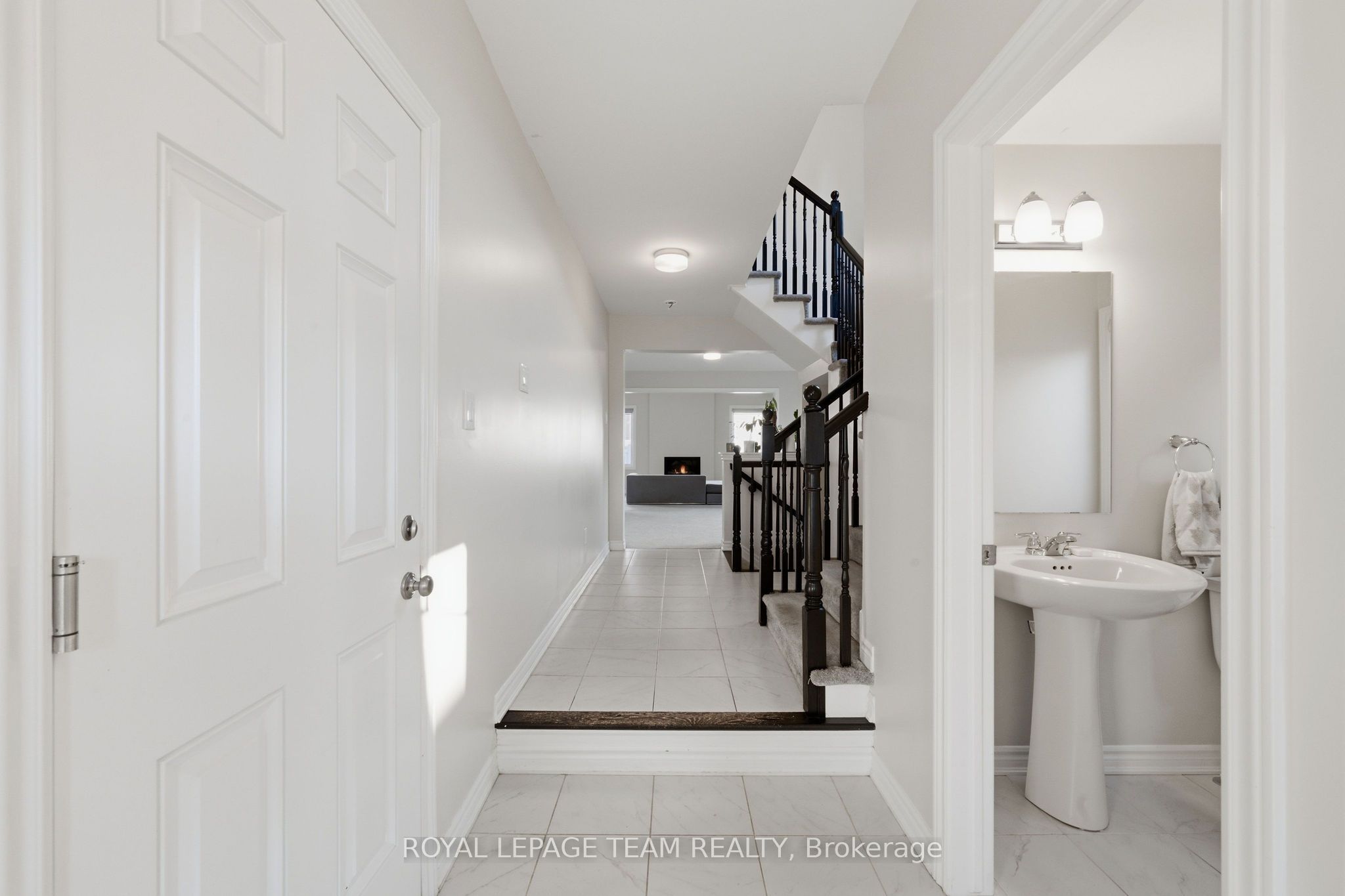 153 Unity Place Property Photo 5