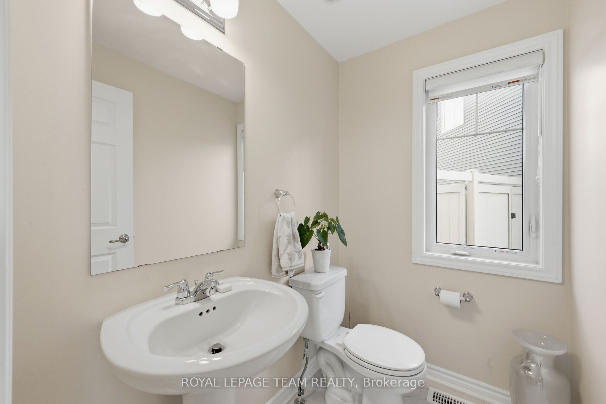 153 Unity Place Property Photo 18