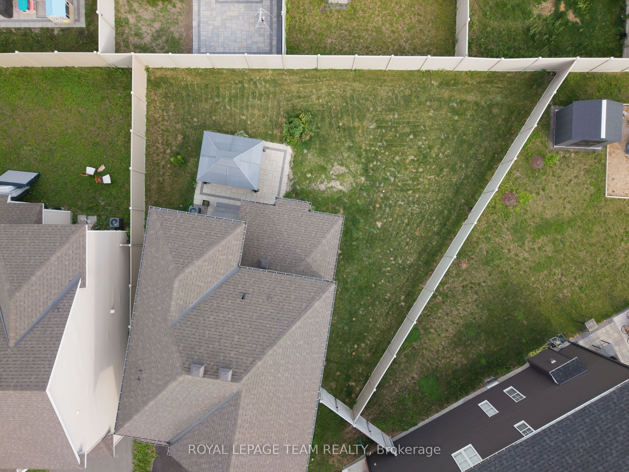 153 Unity Place Property Photo 40