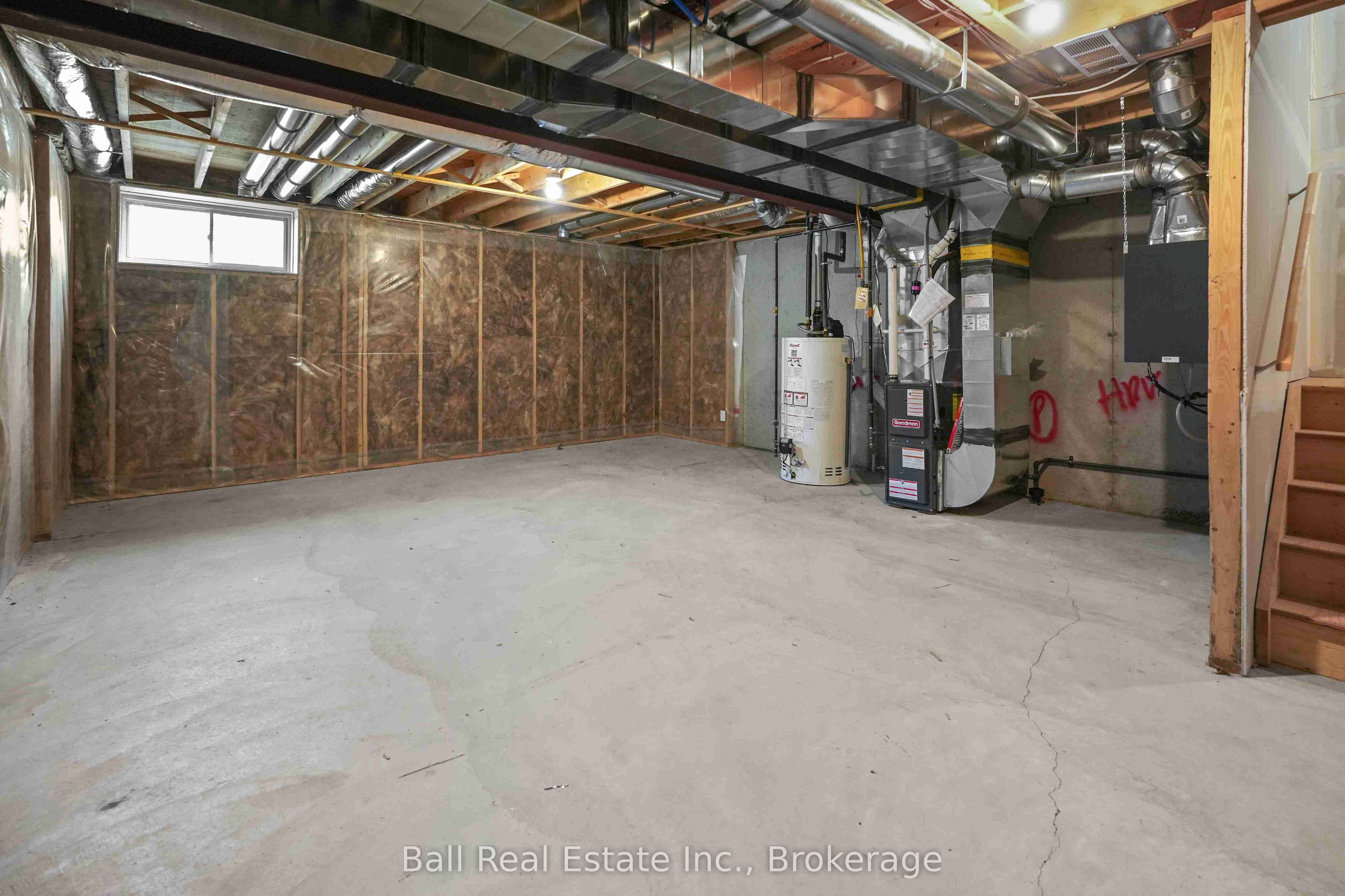 1534 Davenport Crescent Property Photo 33