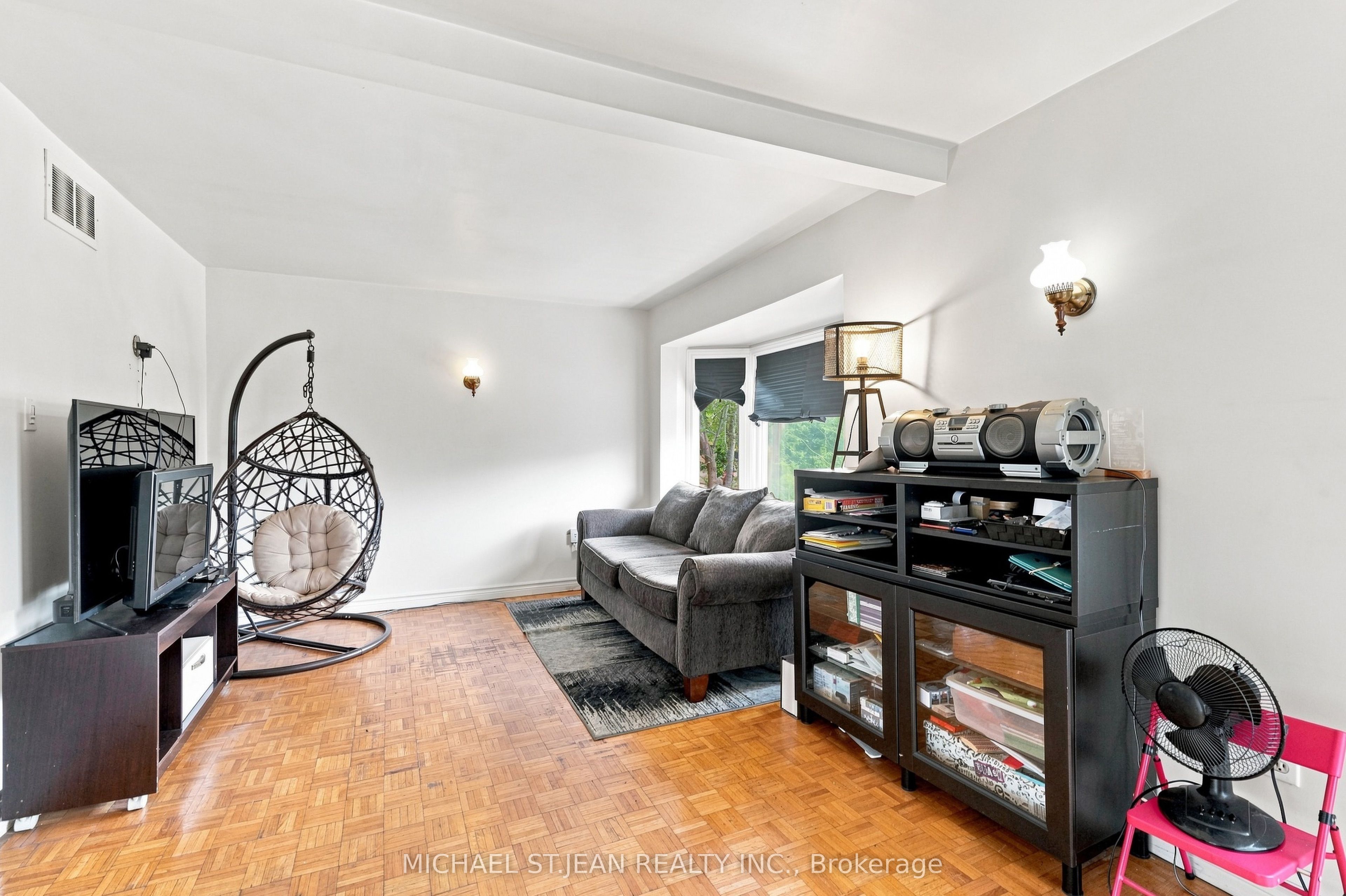 105 Rosemont Avenue Property Photo 11