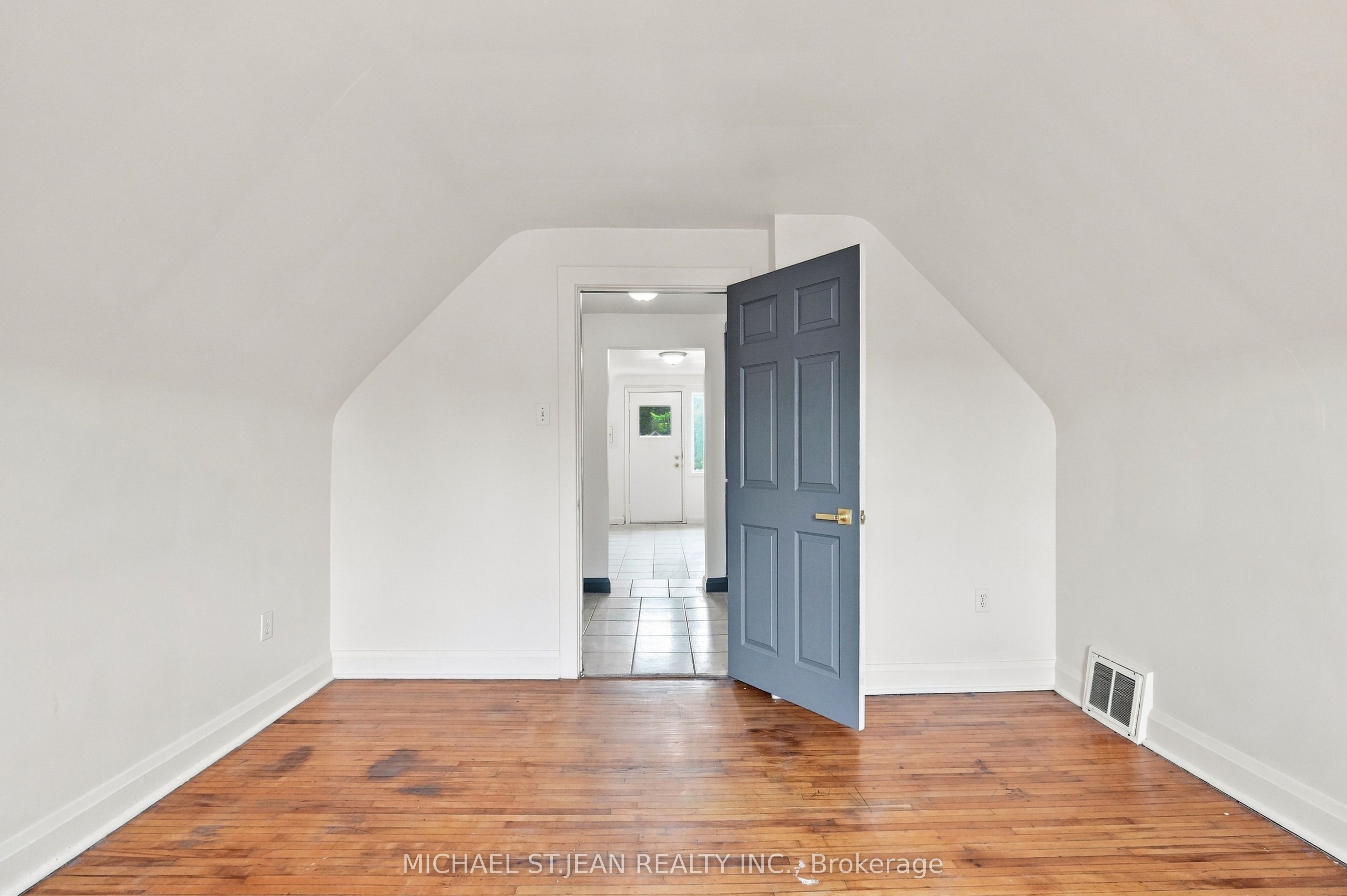 105 Rosemont Avenue Property Photo 20