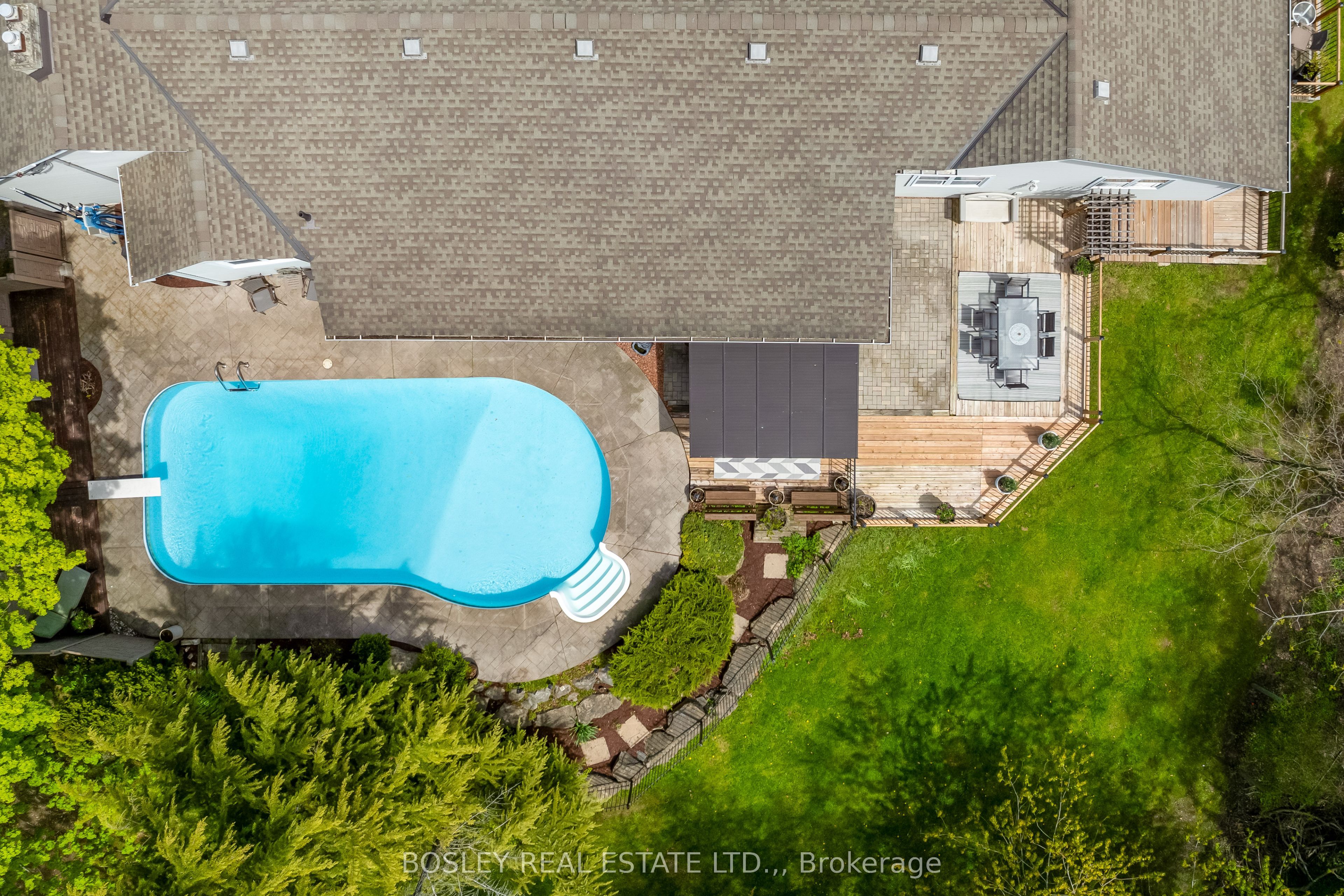 166 Lakeshore Road Property Photo 45