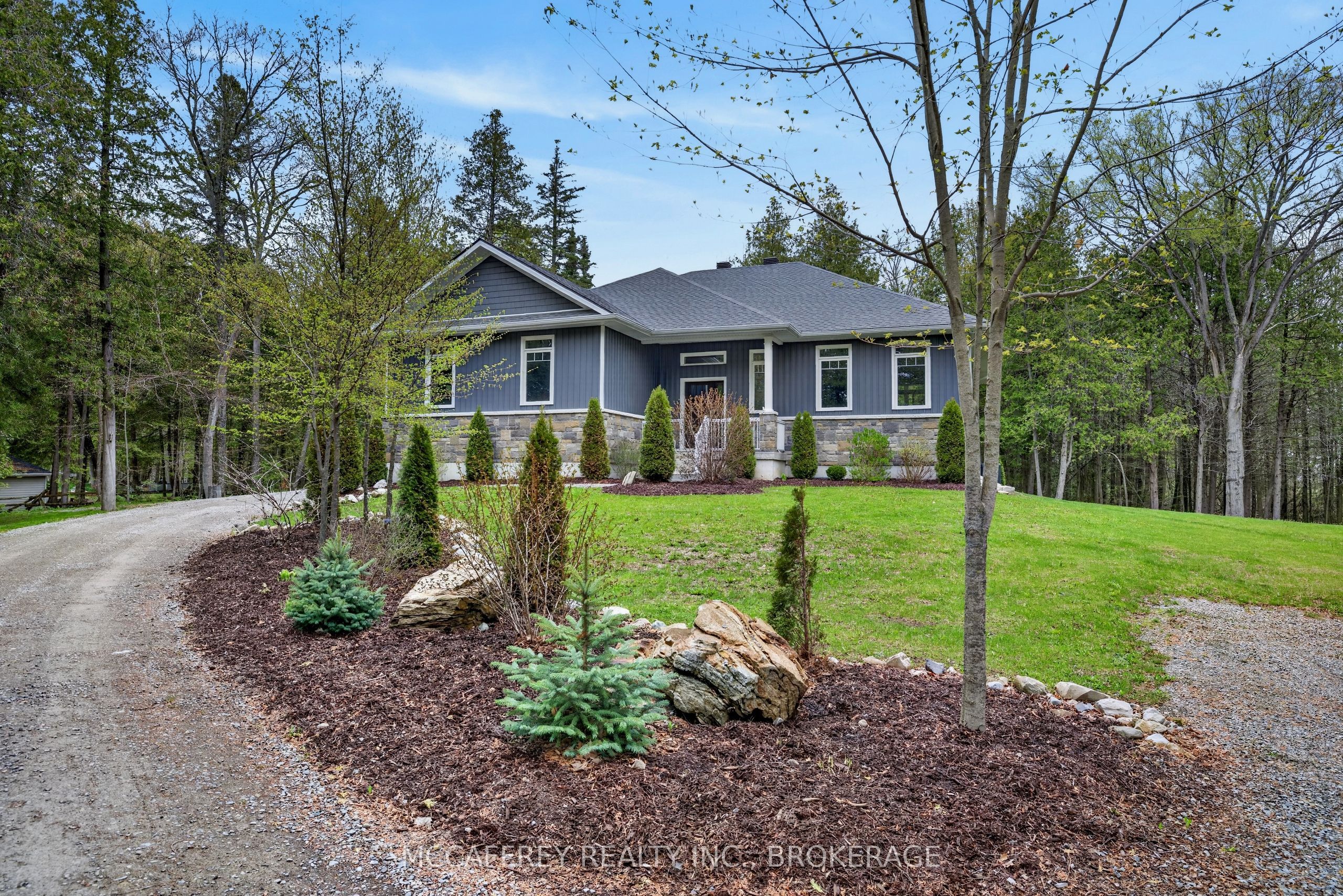 219 Kidds Road Property Photo 6