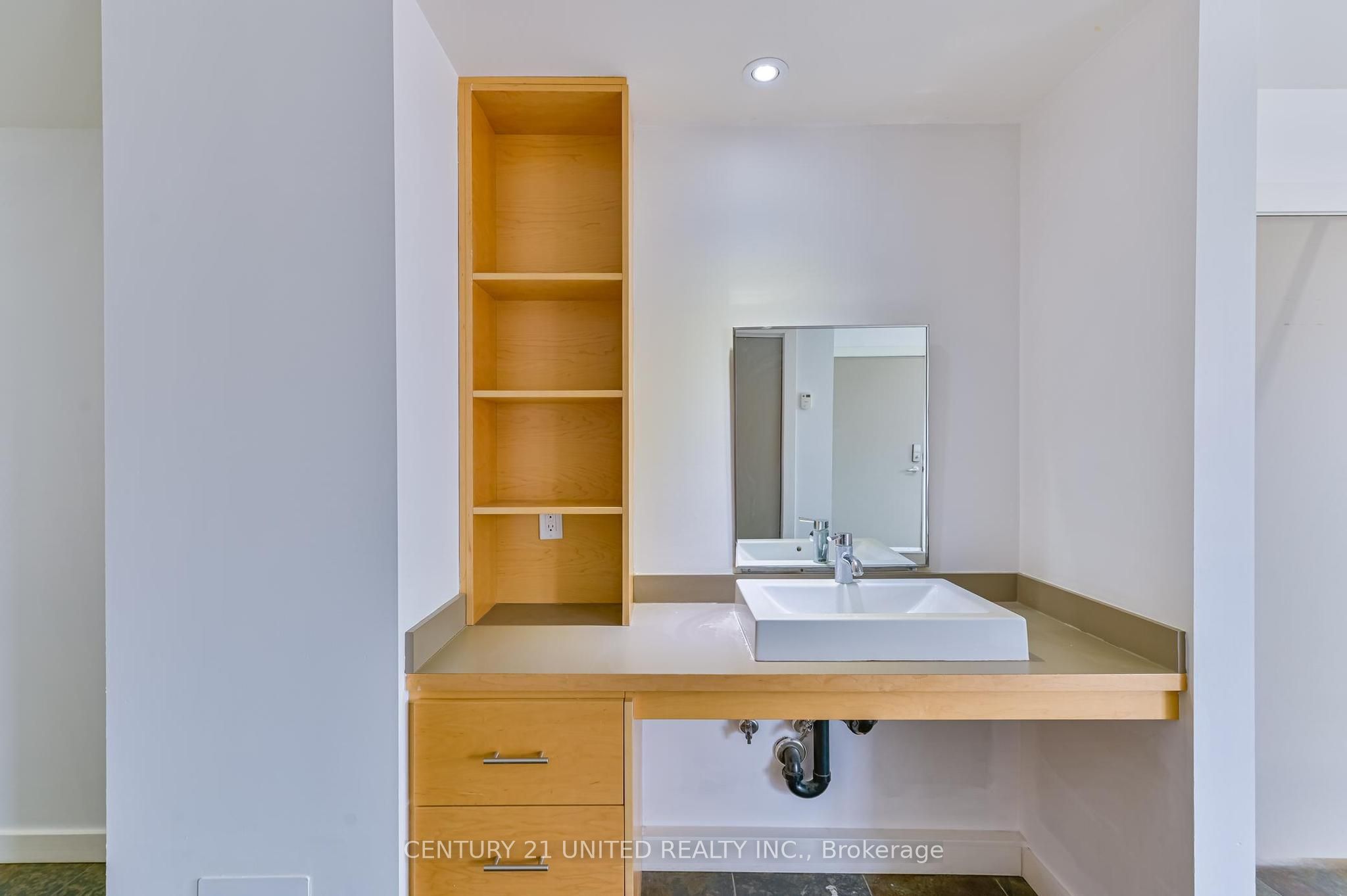 590 Maniece Avenue Property Photo 19
