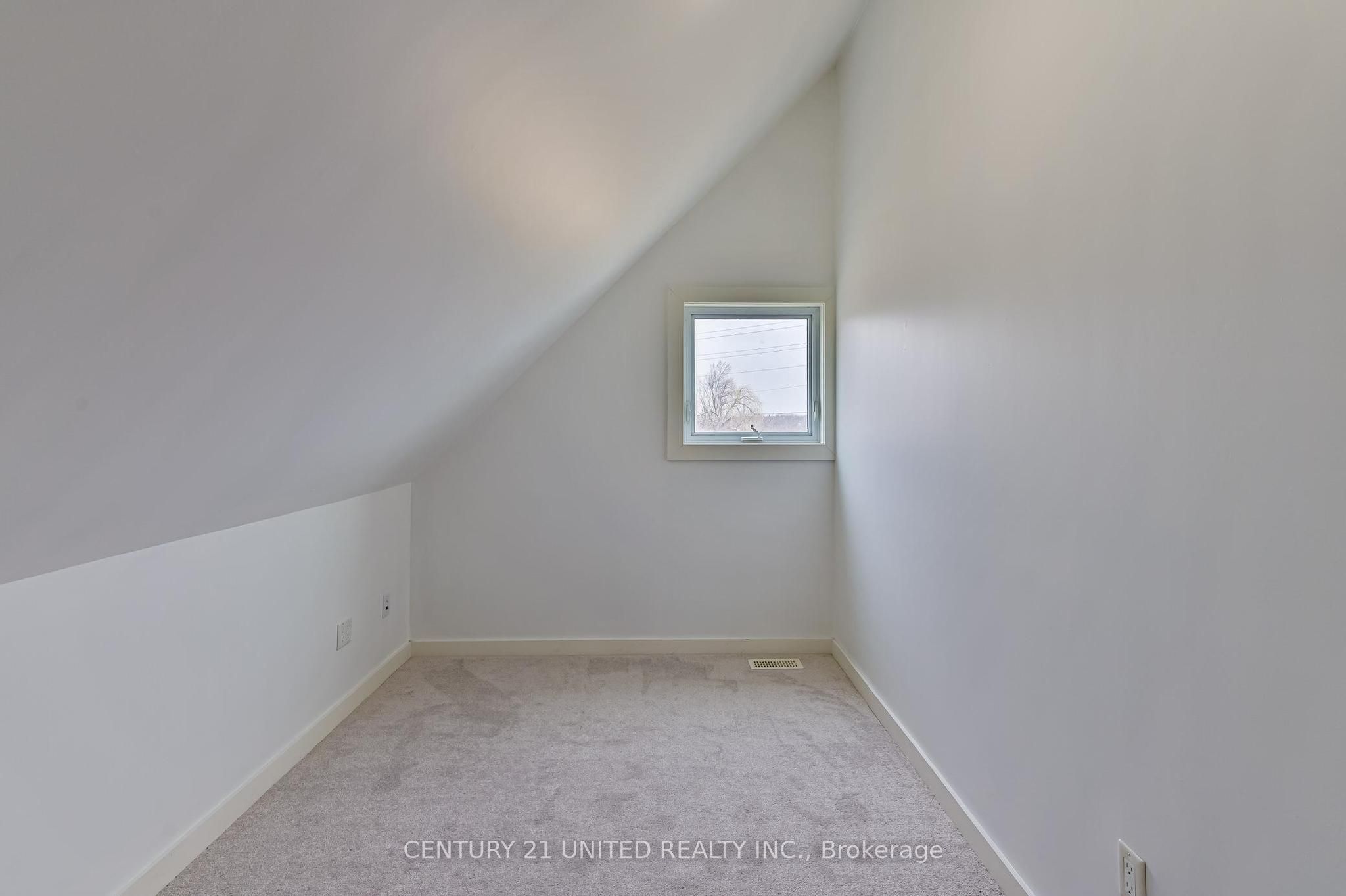 590 Maniece Avenue Property Photo 42