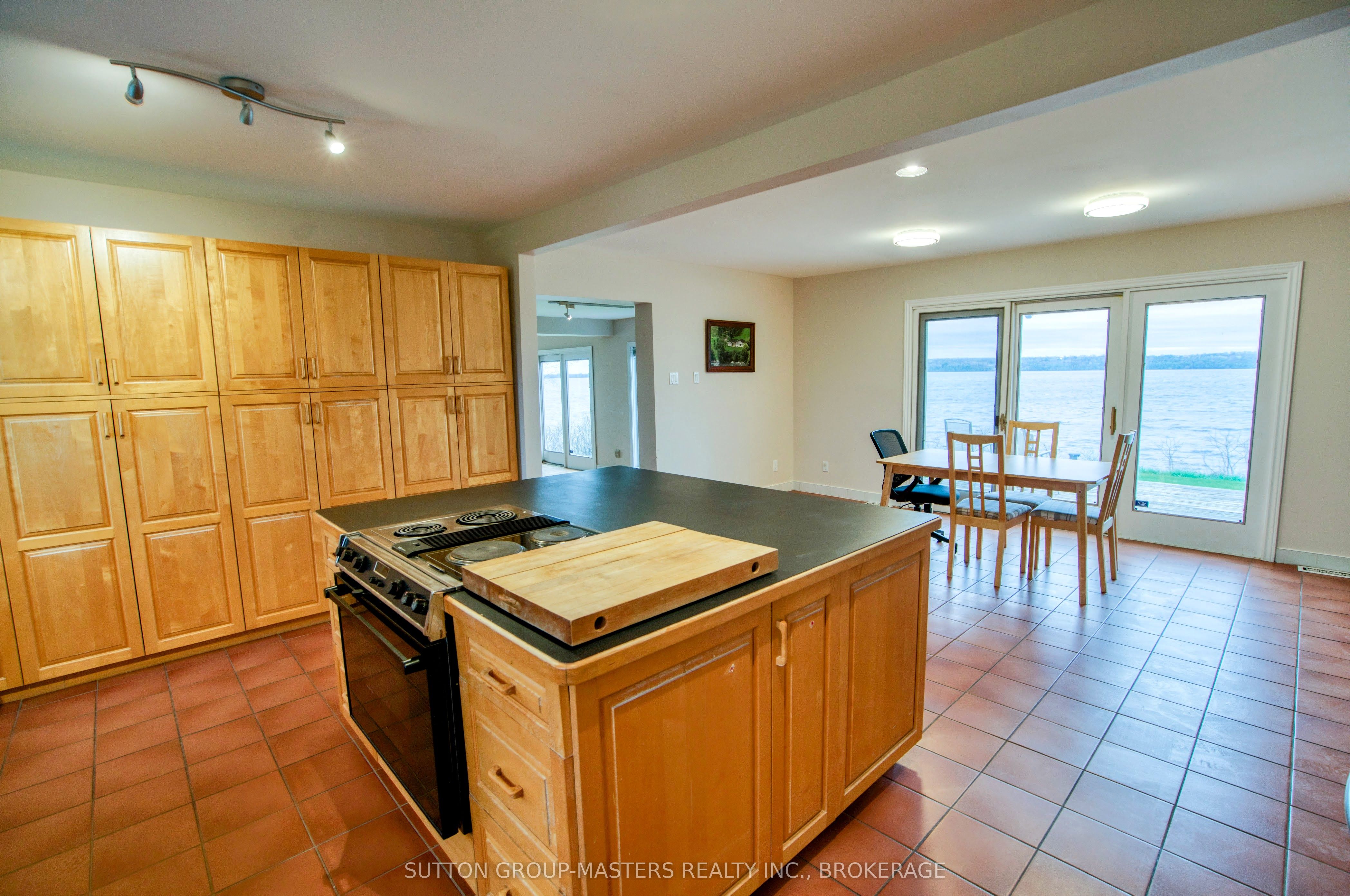 9392 Highway 33 Highway Property Photo 27