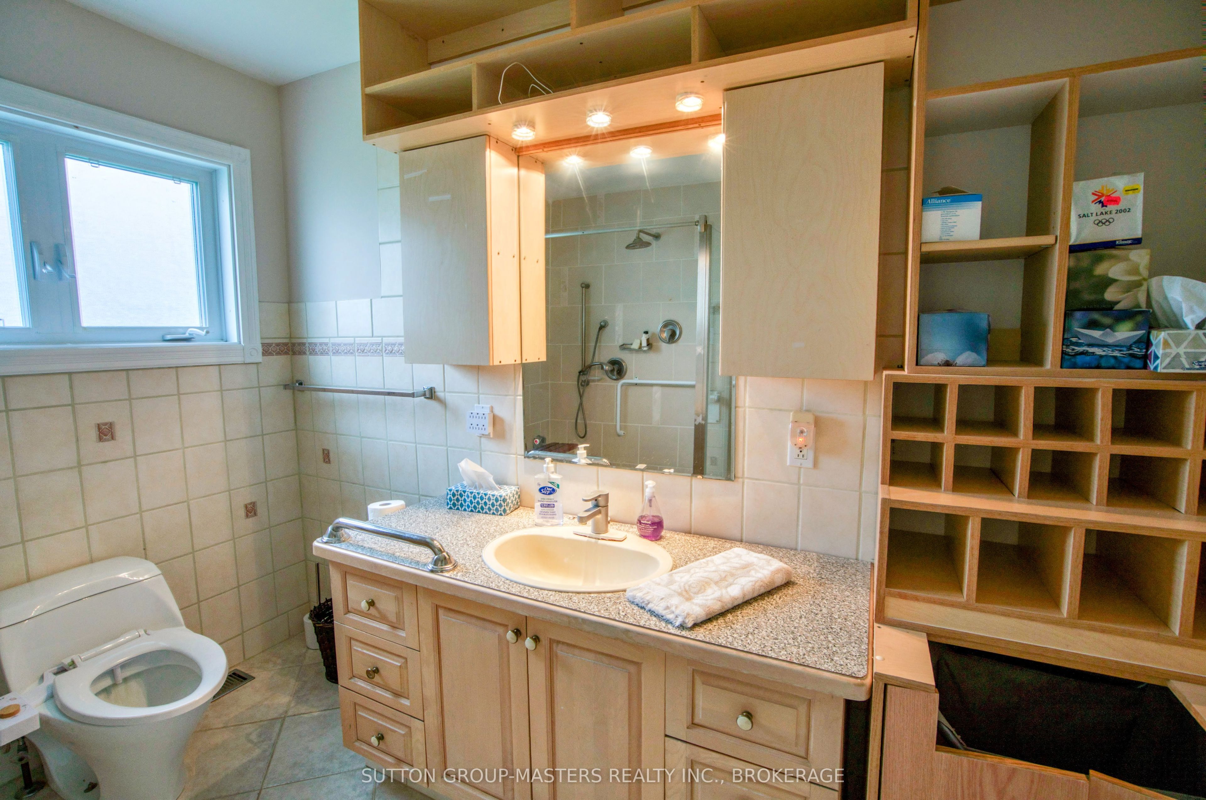 9392 Highway 33 Highway Property Photo 33