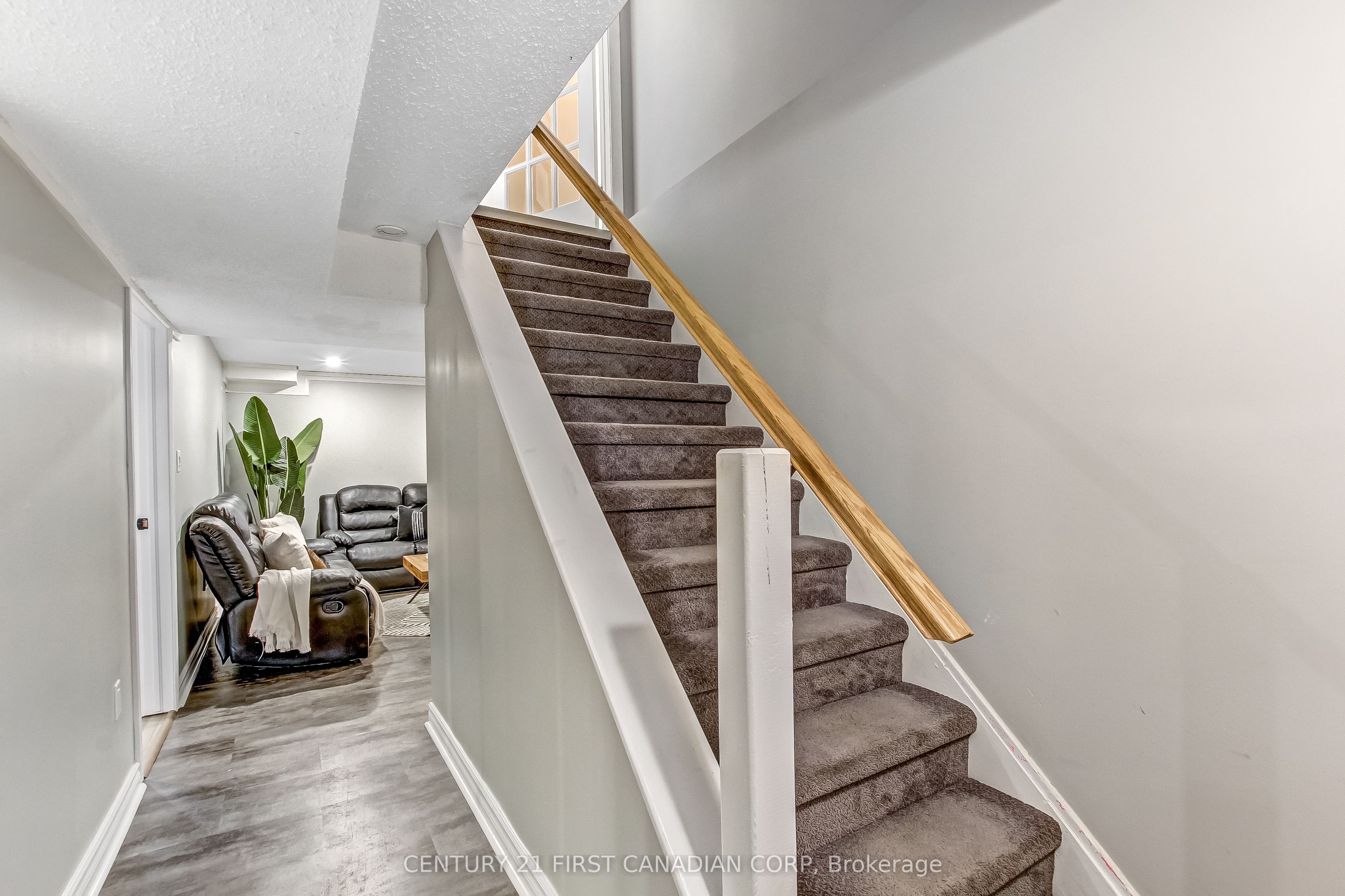 665 Upper Queen Street Property Photo 26