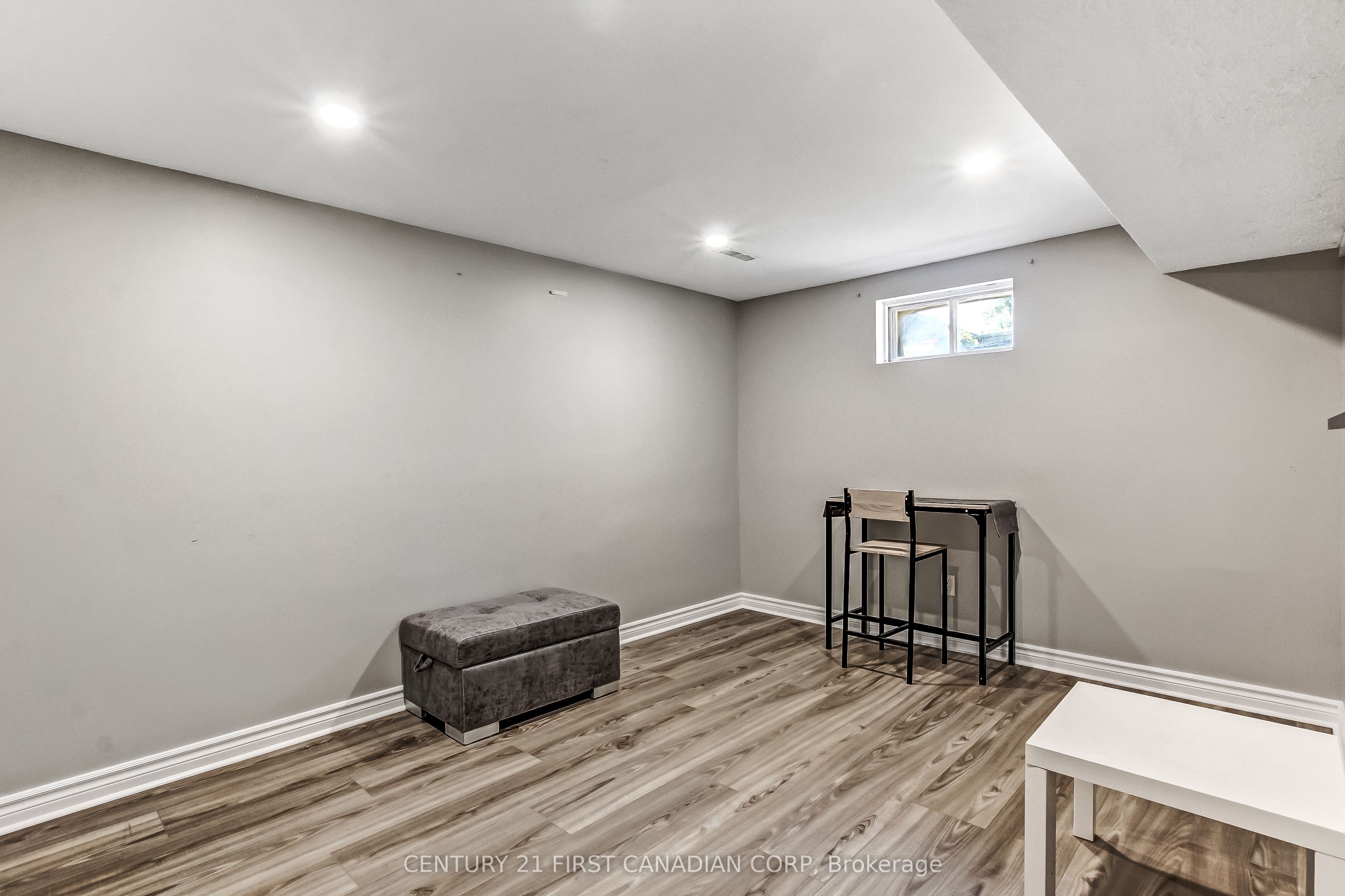 665 Upper Queen Street Property Photo 32