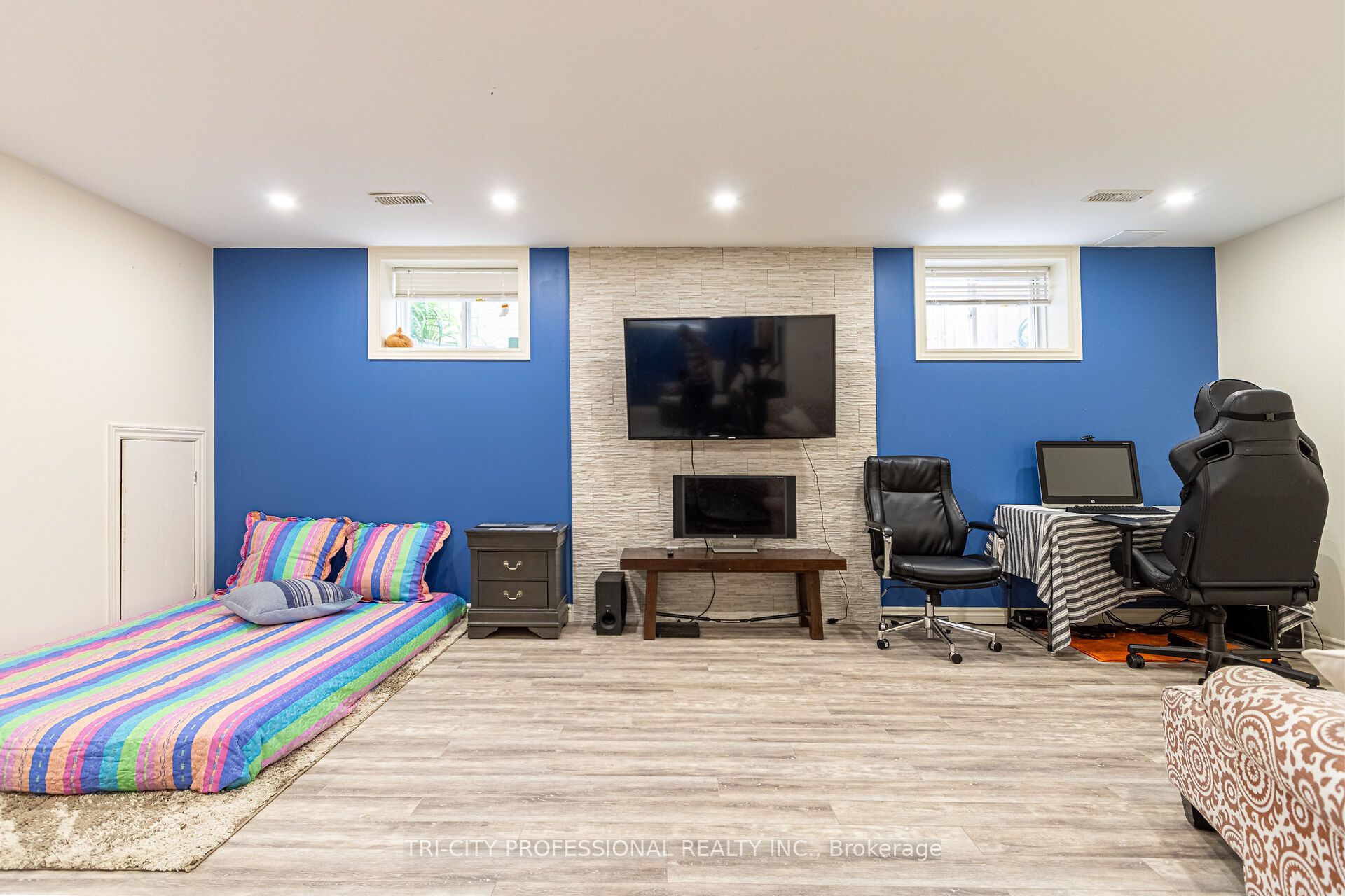 53 Aberdeen Street Property Photo 37