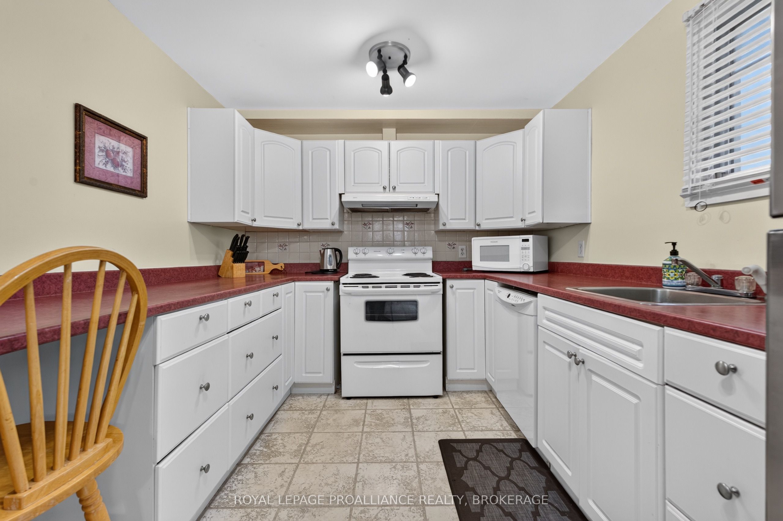 2871 Burbrook Road Property Photo 10