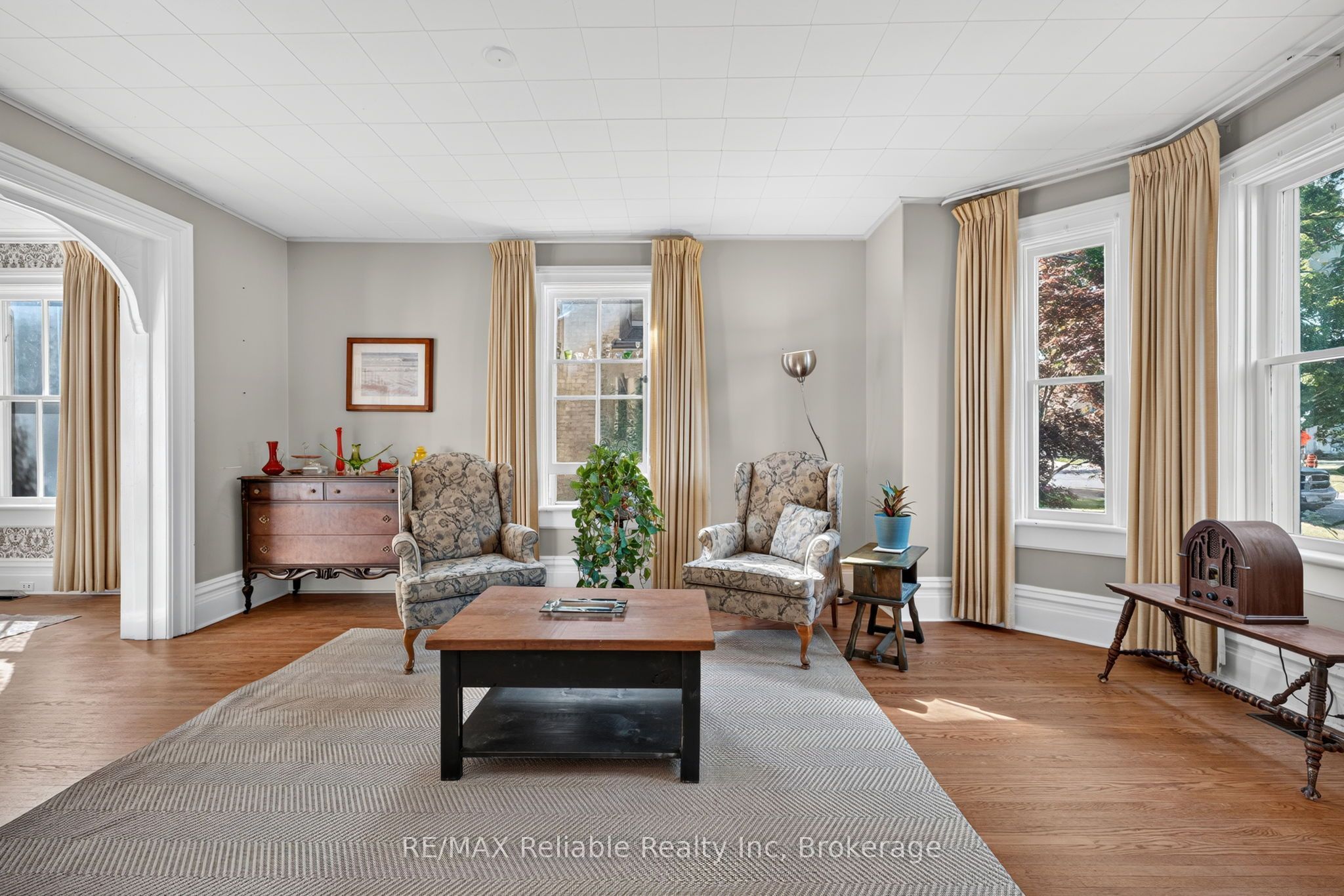 111 John Street Property Photo 6