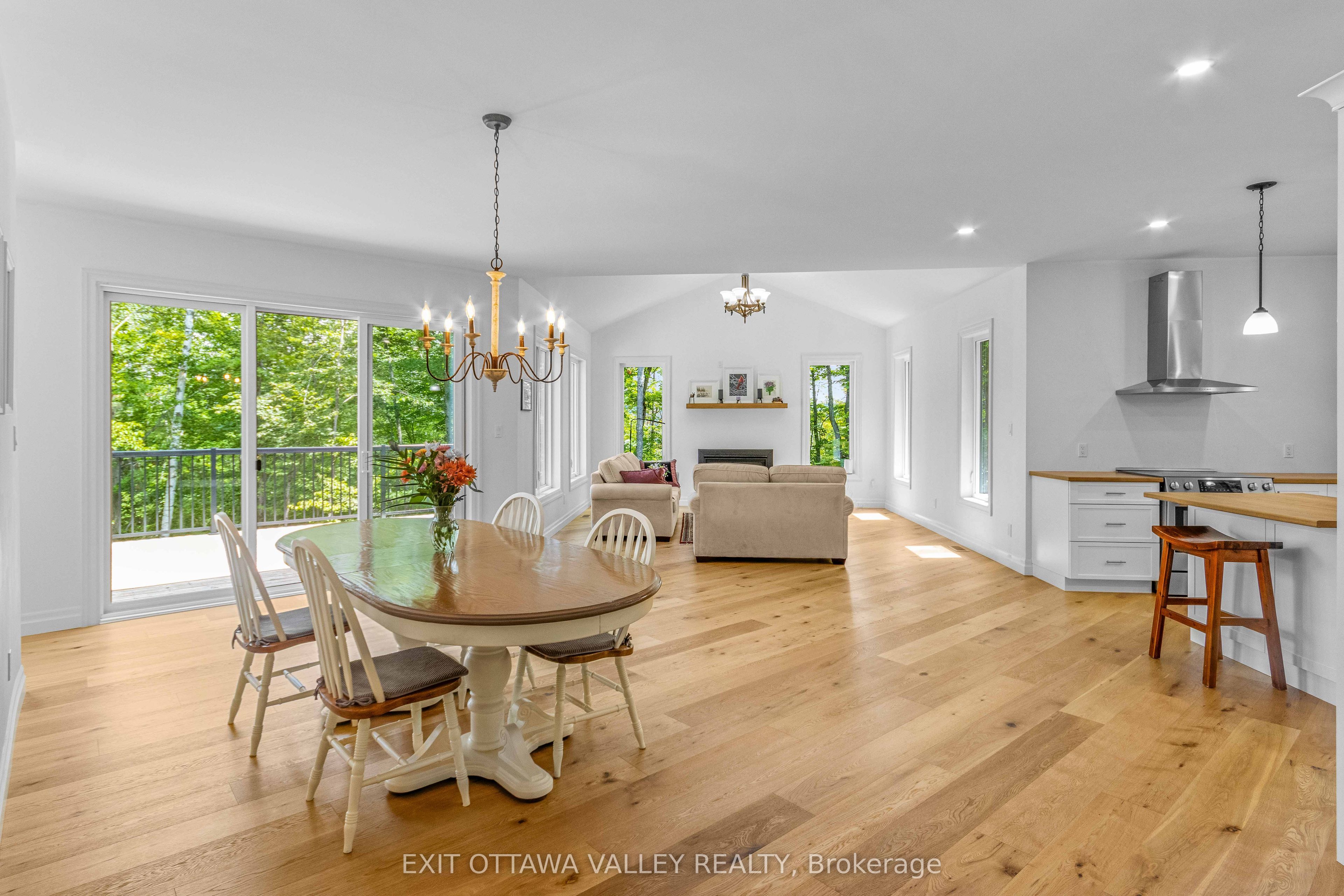 698 Mitchell Road Property Photo 11