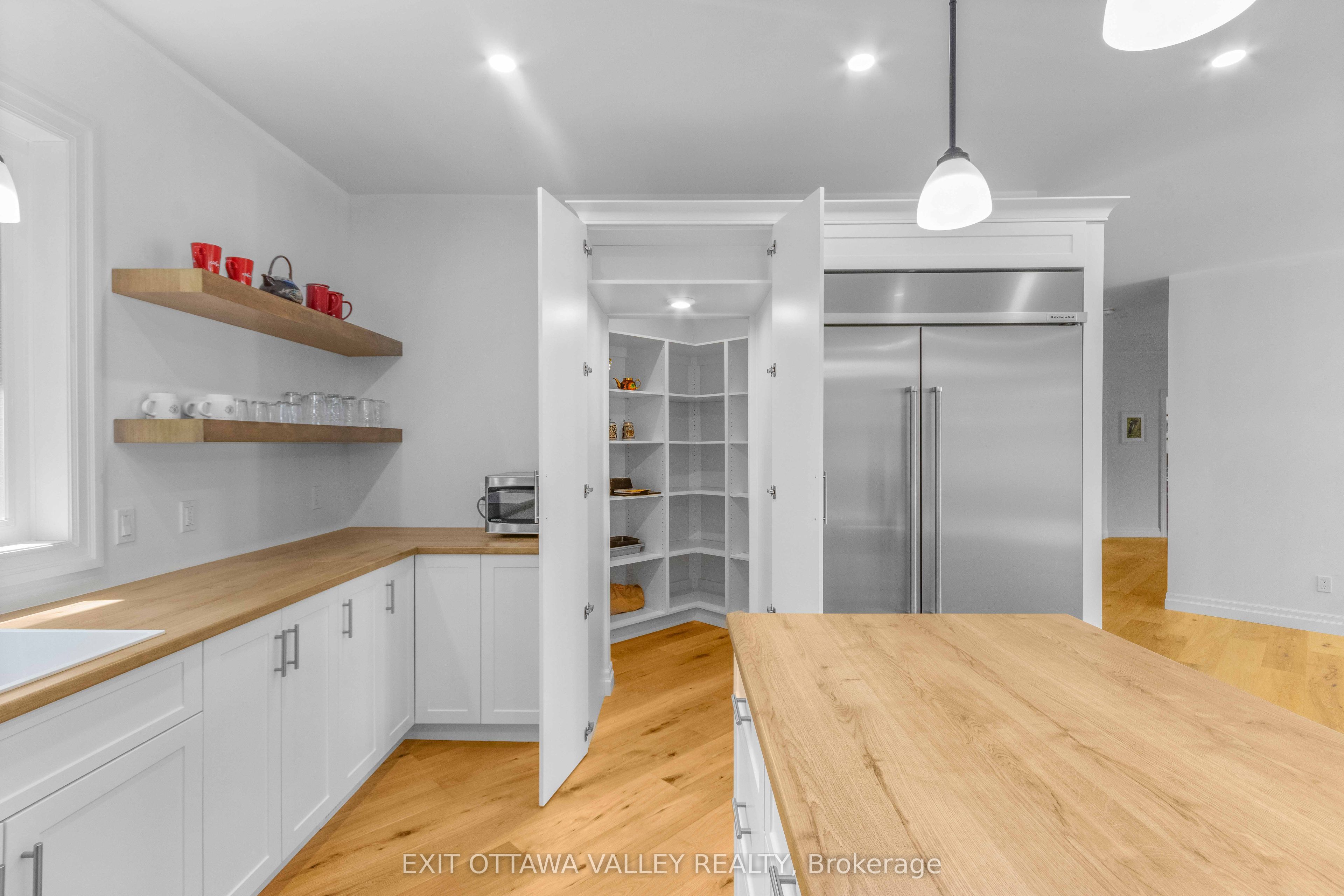 698 Mitchell Road Property Photo 15