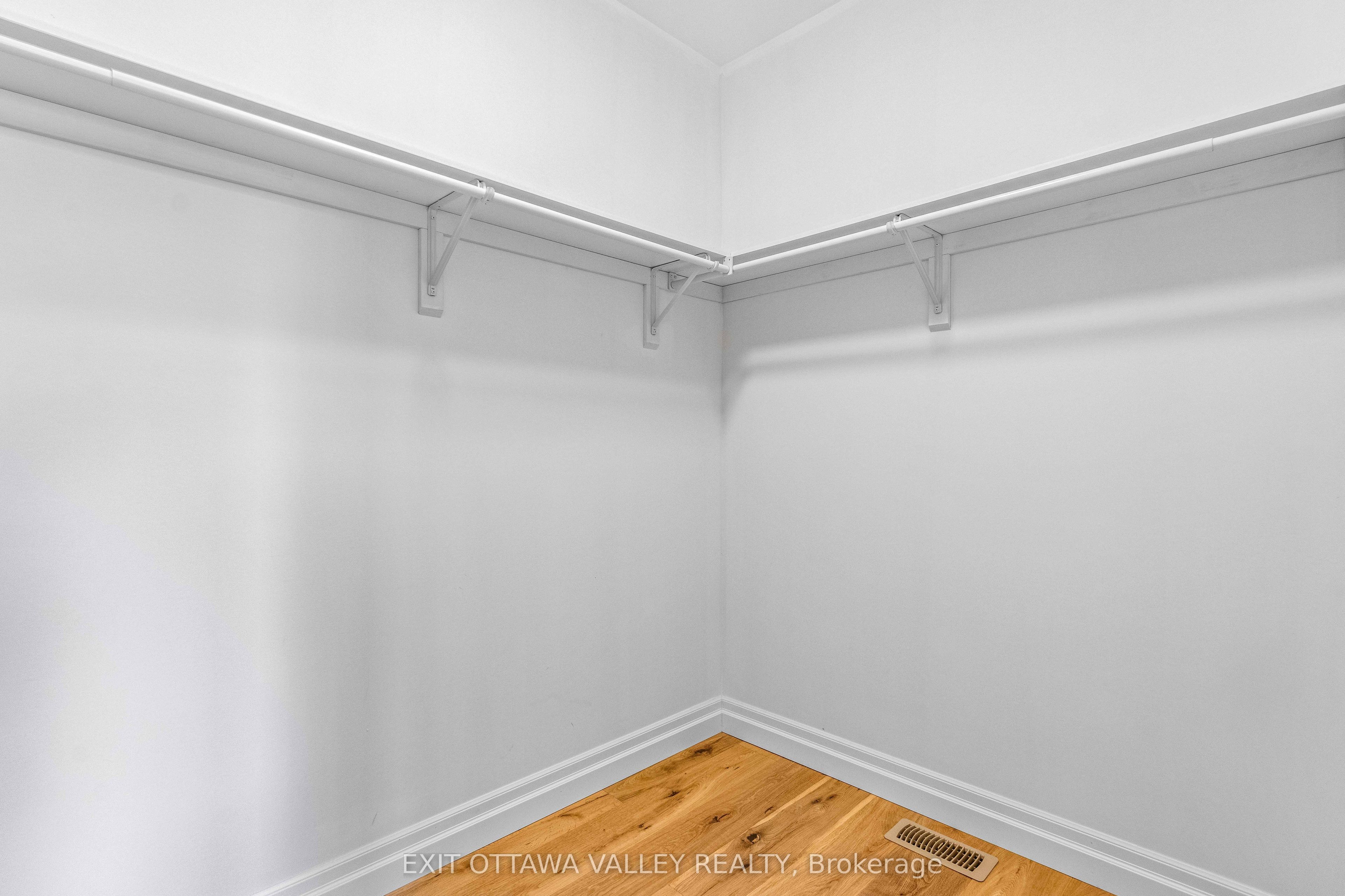 698 Mitchell Road Property Photo 31