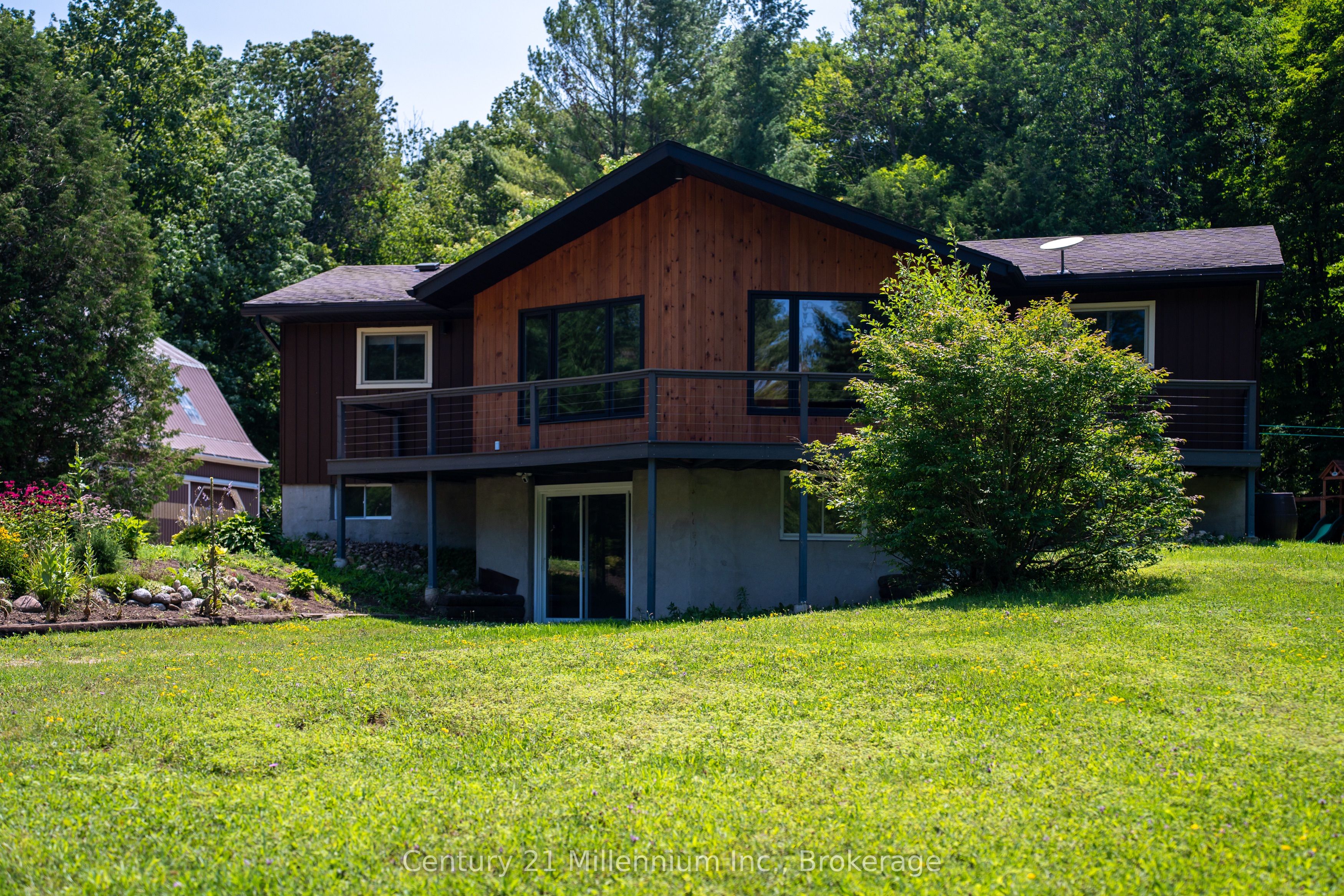 414616 Baseline Road Property Photo 4