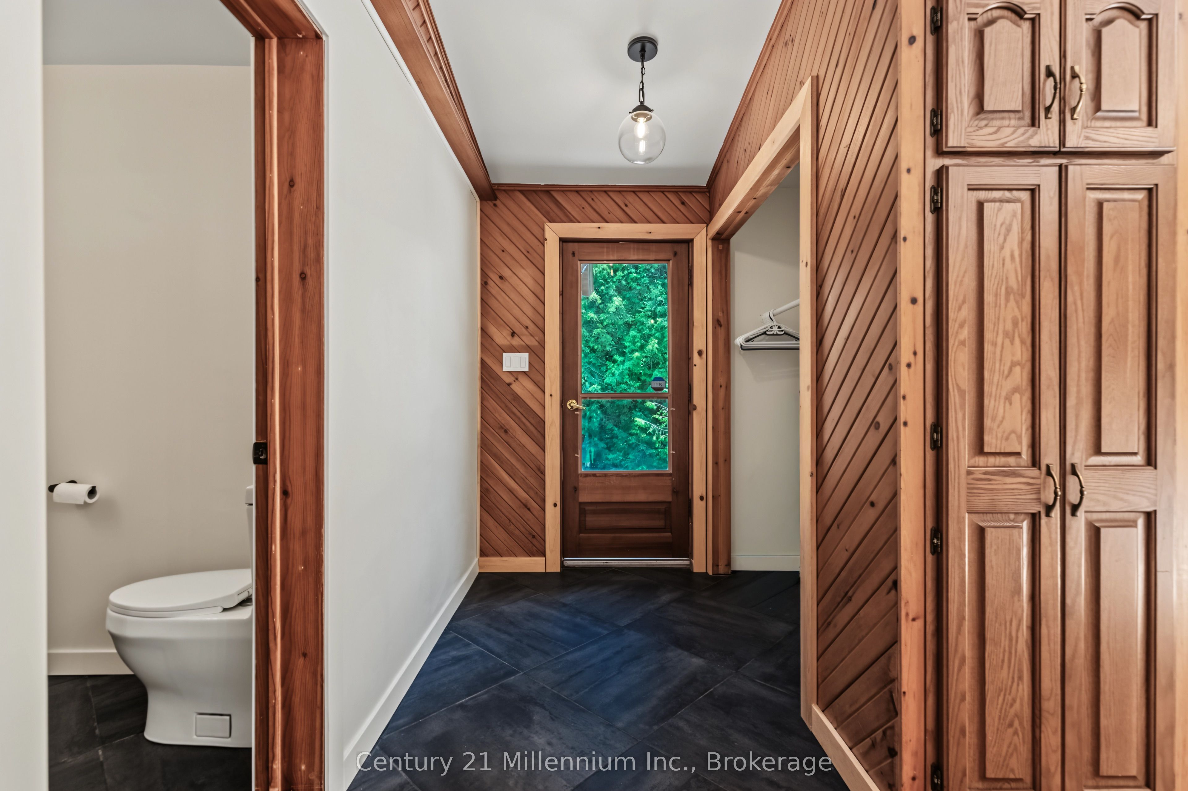 414616 Baseline Road Property Photo 15