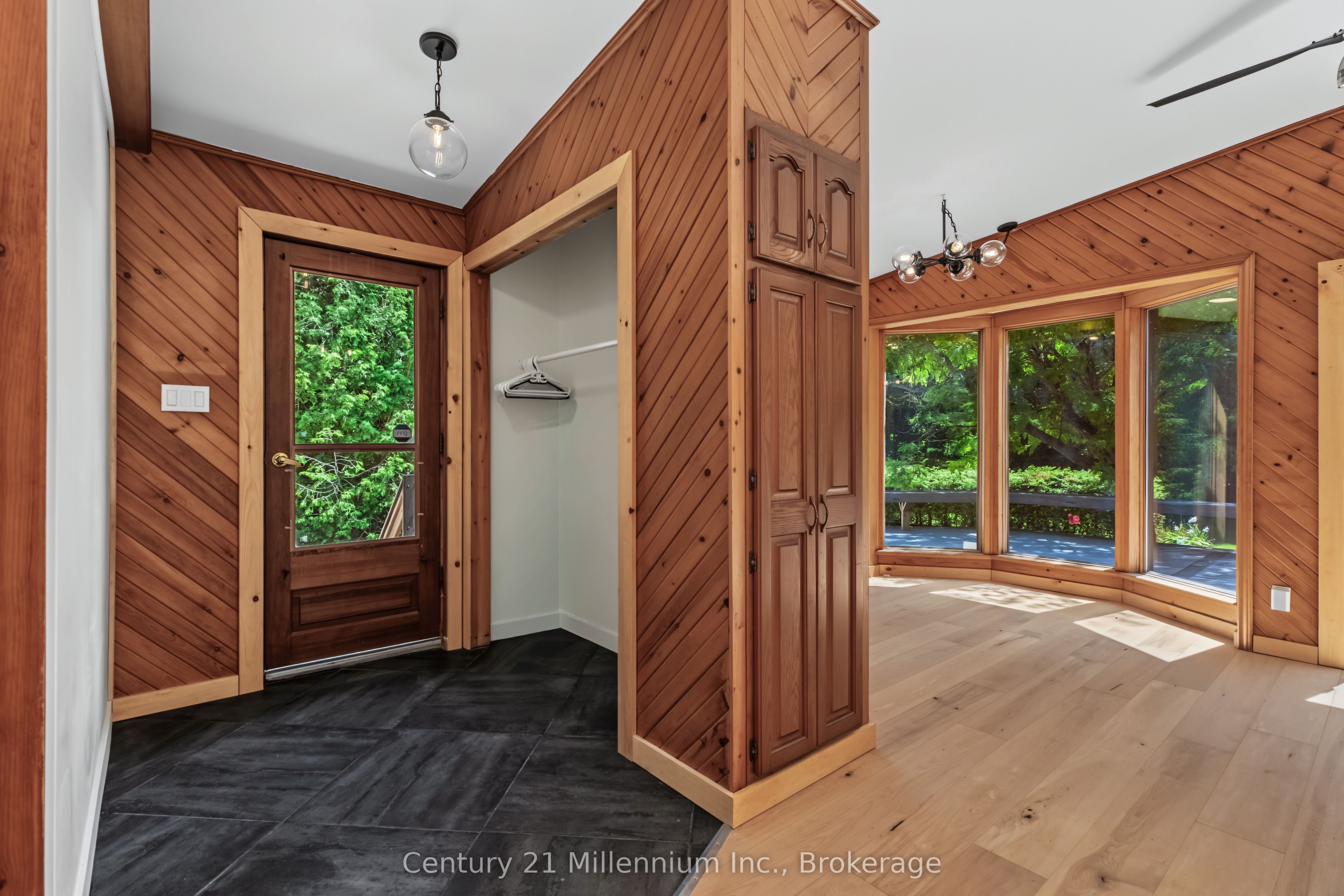414616 Baseline Road Property Photo 16