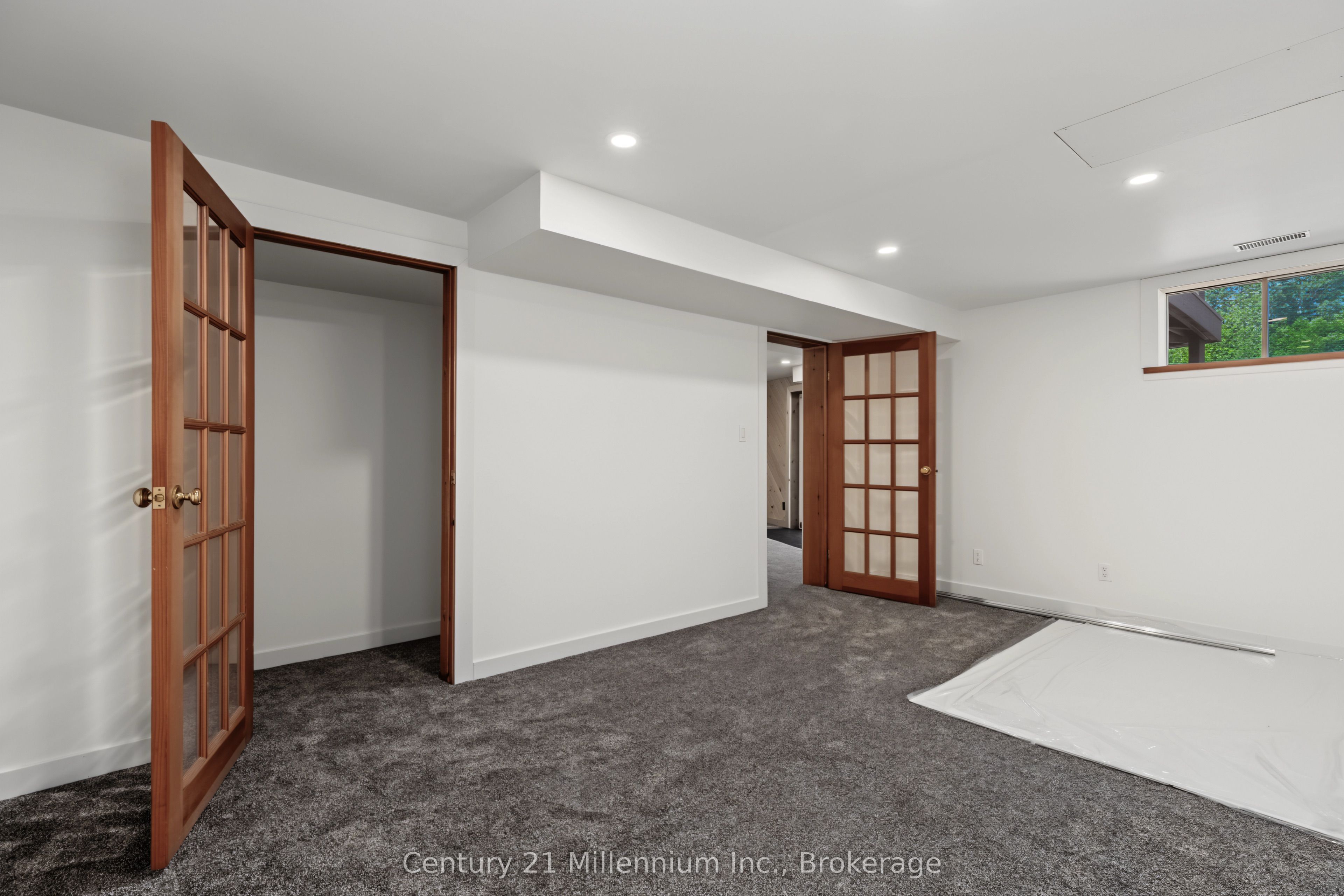 414616 Baseline Road Property Photo 37