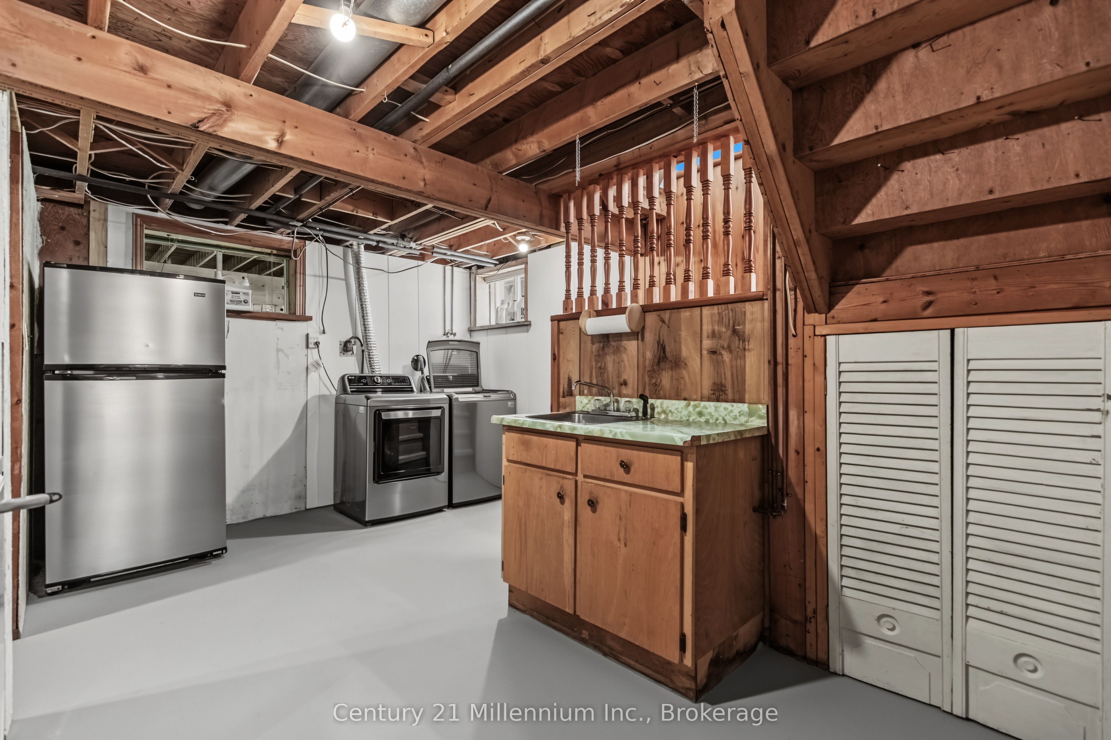 414616 Baseline Road Property Photo 41