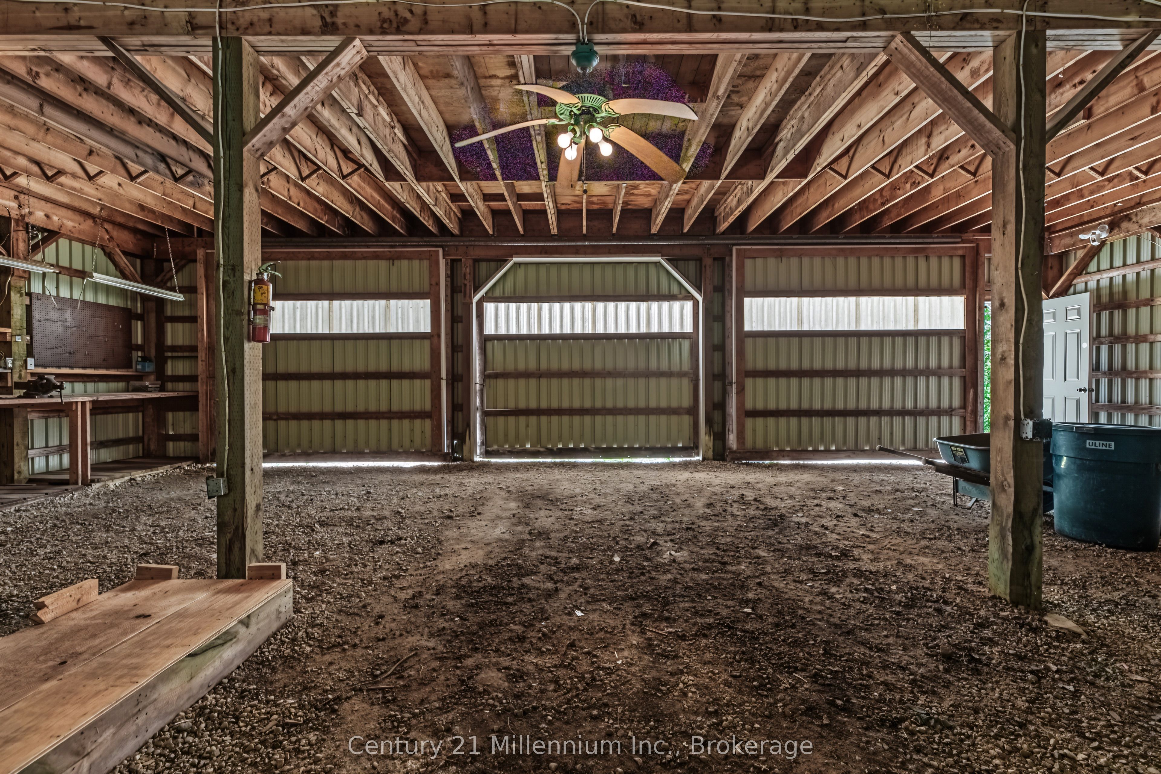 414616 Baseline Road Property Photo 43