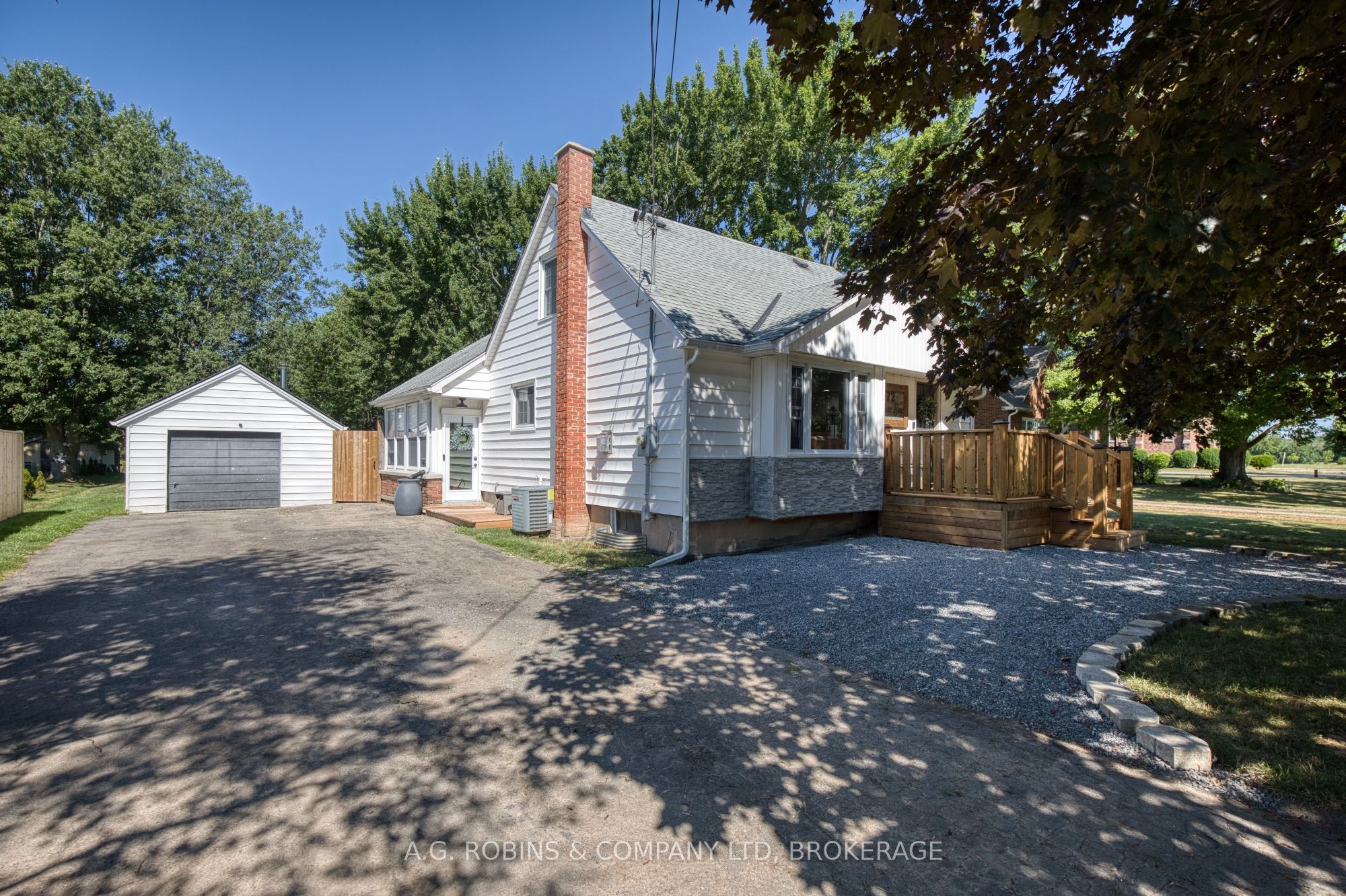 972 Silver Bay Road Property Photo 1
