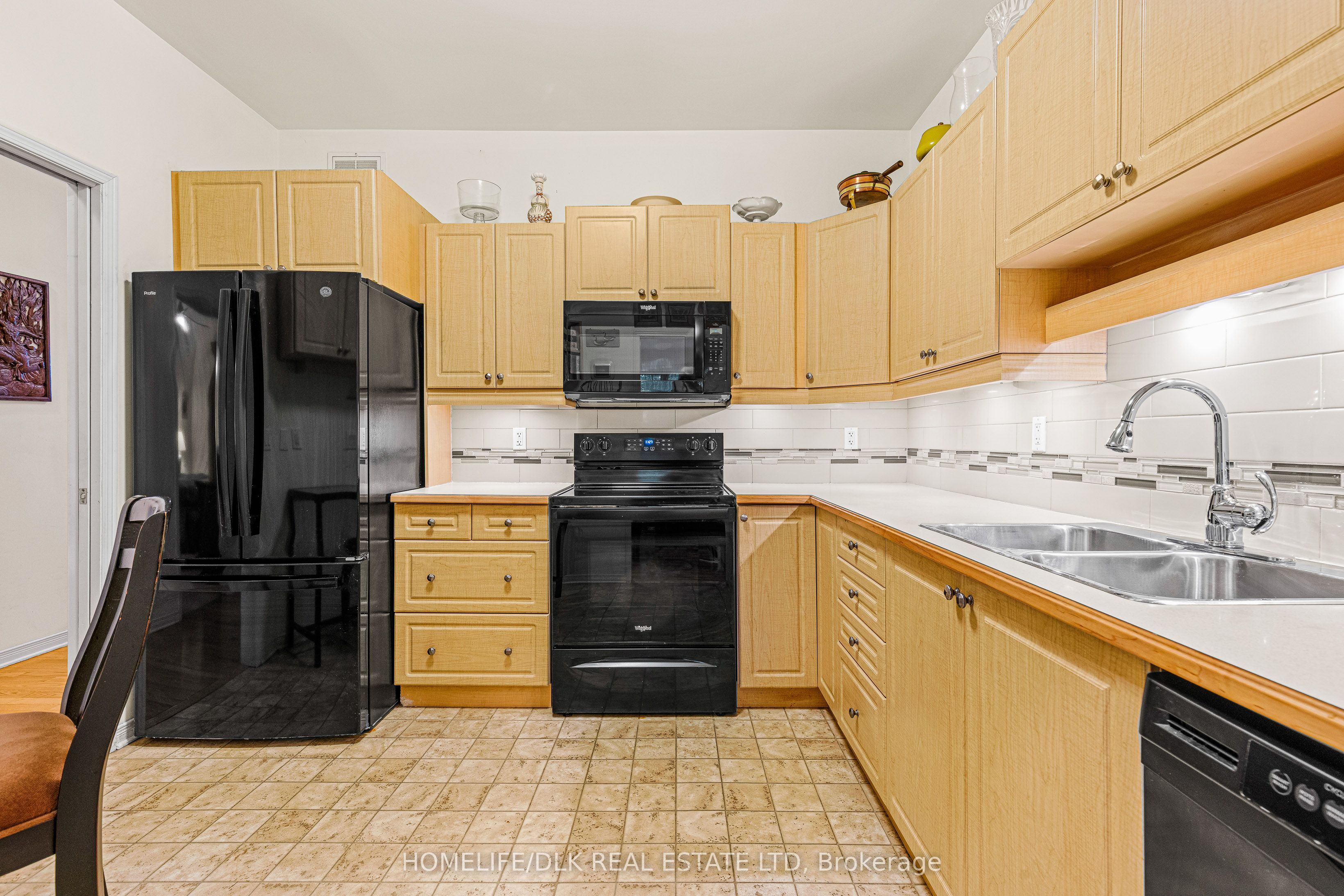 5 Susanna Lane Property Photo 10