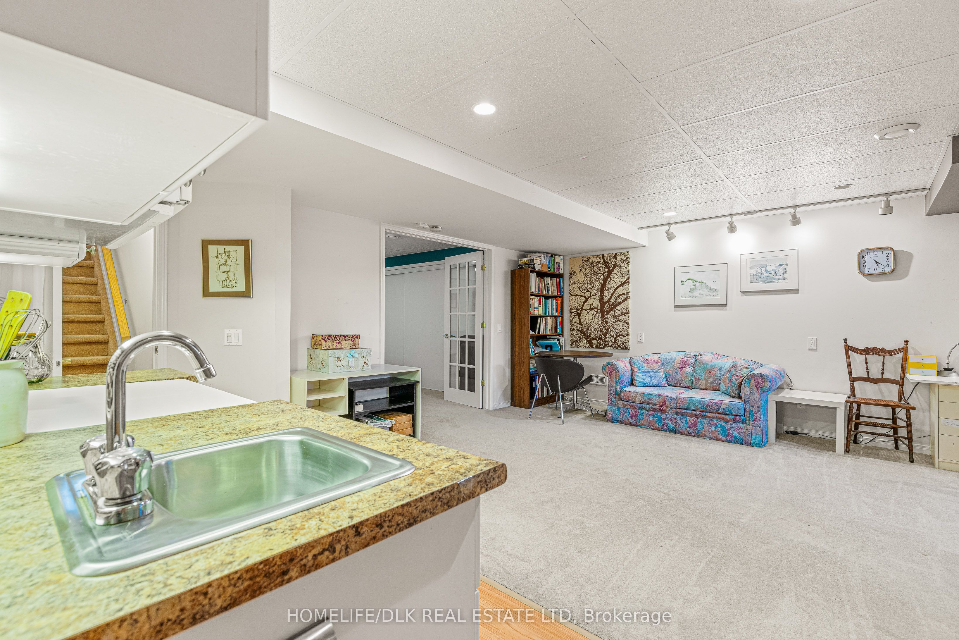 5 Susanna Lane Property Photo 21