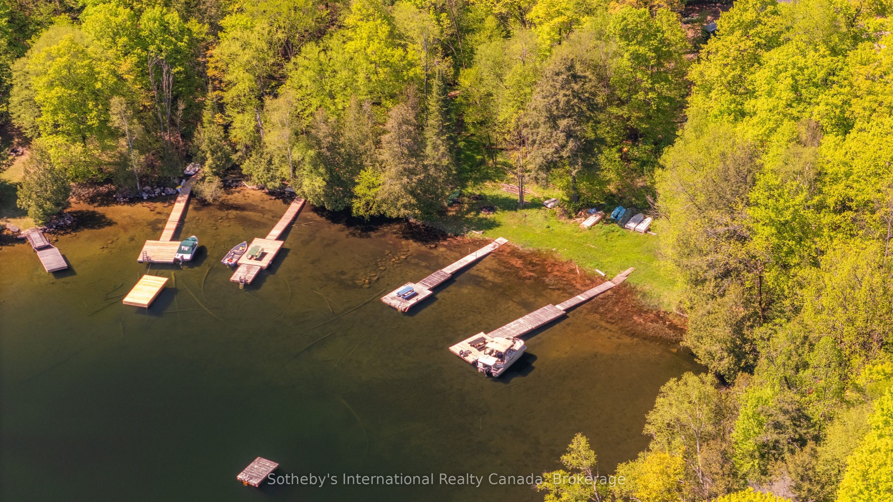 1739 Trapper's Trail Road Property Photo 16