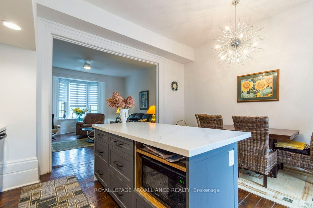 233 John Street 5 Property Photo 13